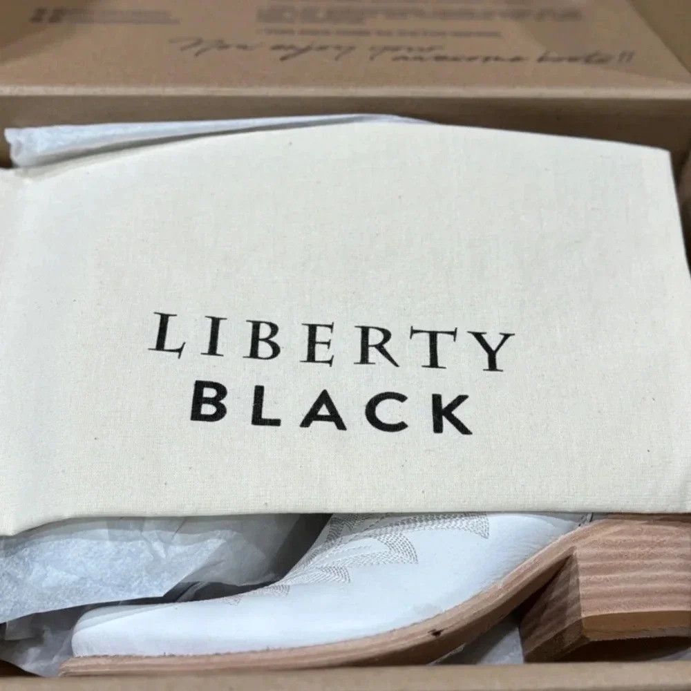 Liberty Liberty Black Simone Boots NWT Size US 9 / IT 39 - 3 Thumbnail