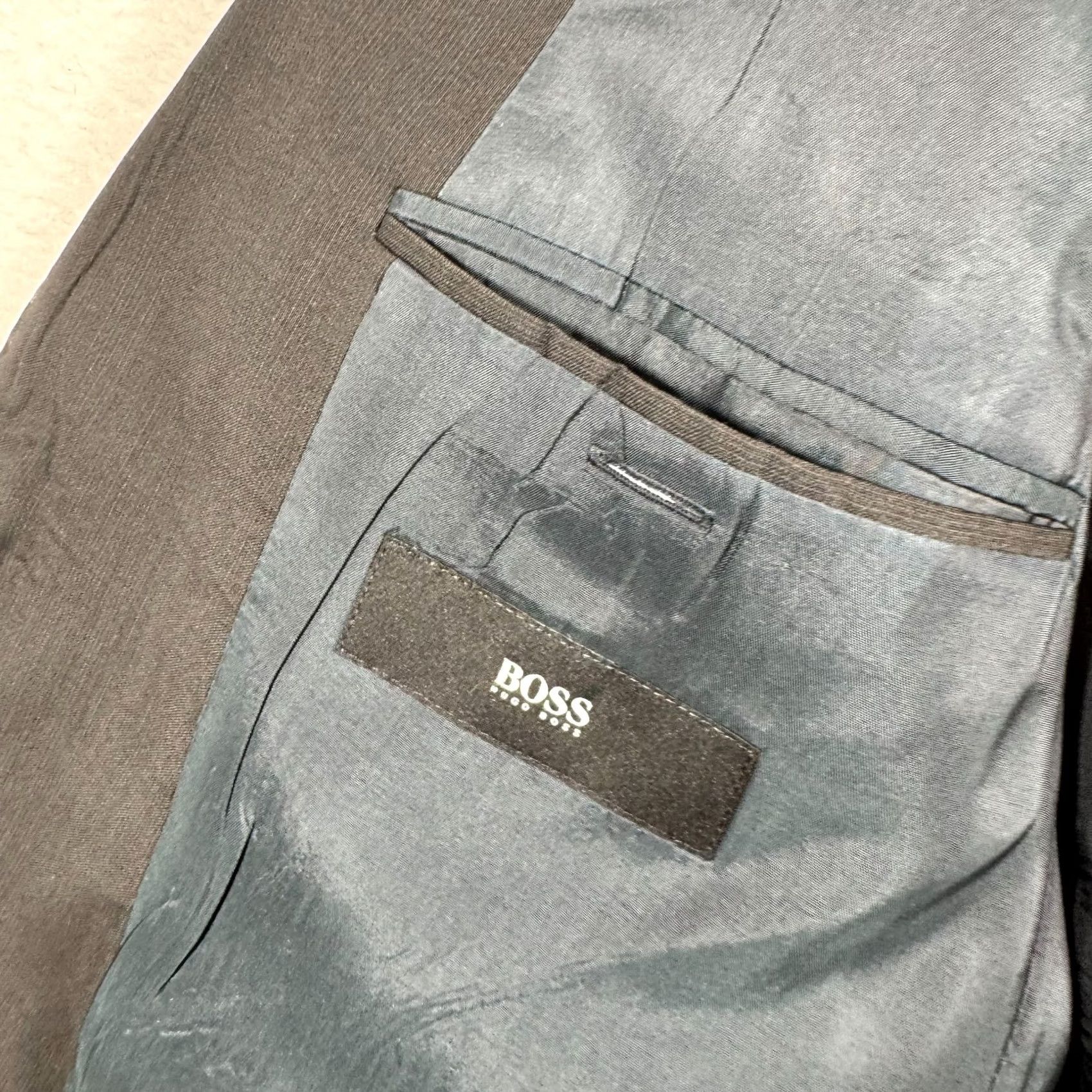 Hugo Boss HUGO BOSS Blazer Jacket Coat Mens 42S 2 Piece Slim Fit Wool Notch Lapel Black Gray Charcoal Gray 2 Button/4 Button Front Solid Vintage N/A Size 42R - 7 Thumbnail