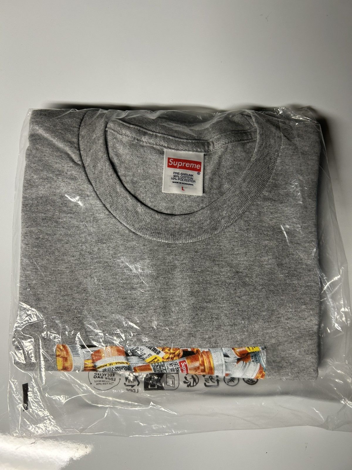 Supreme Supreme Pills Tee Size US L / EU 52-54 / 3 - 6 Thumbnail