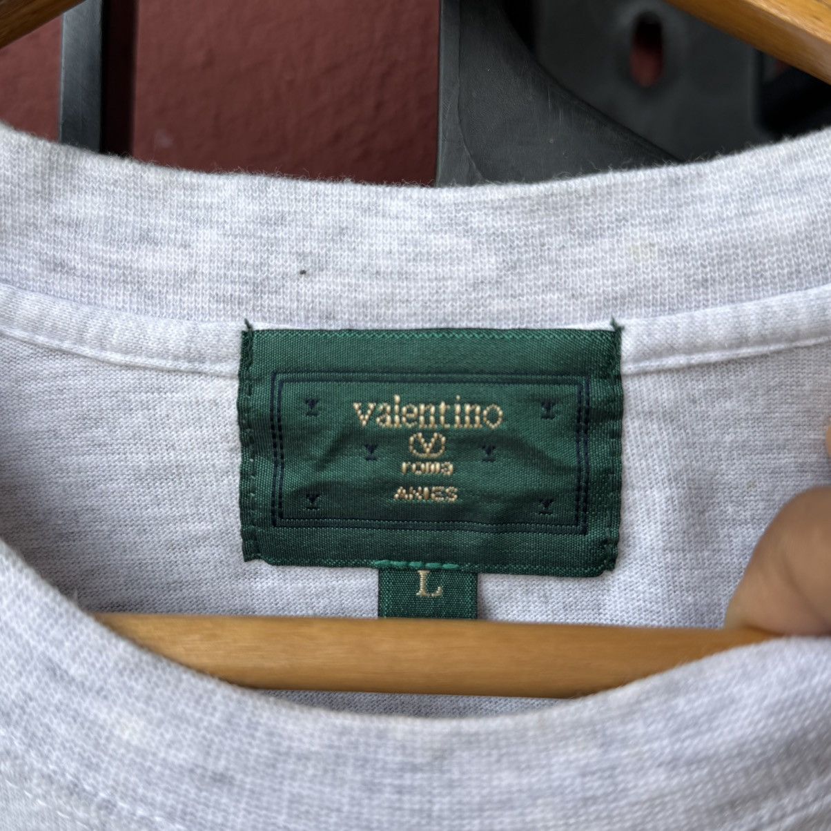Valentino Valentino Anies Embroidery Colourful Luxury Basic Tee Size US L / EU 52-54 / 3 - 13 Thumbnail
