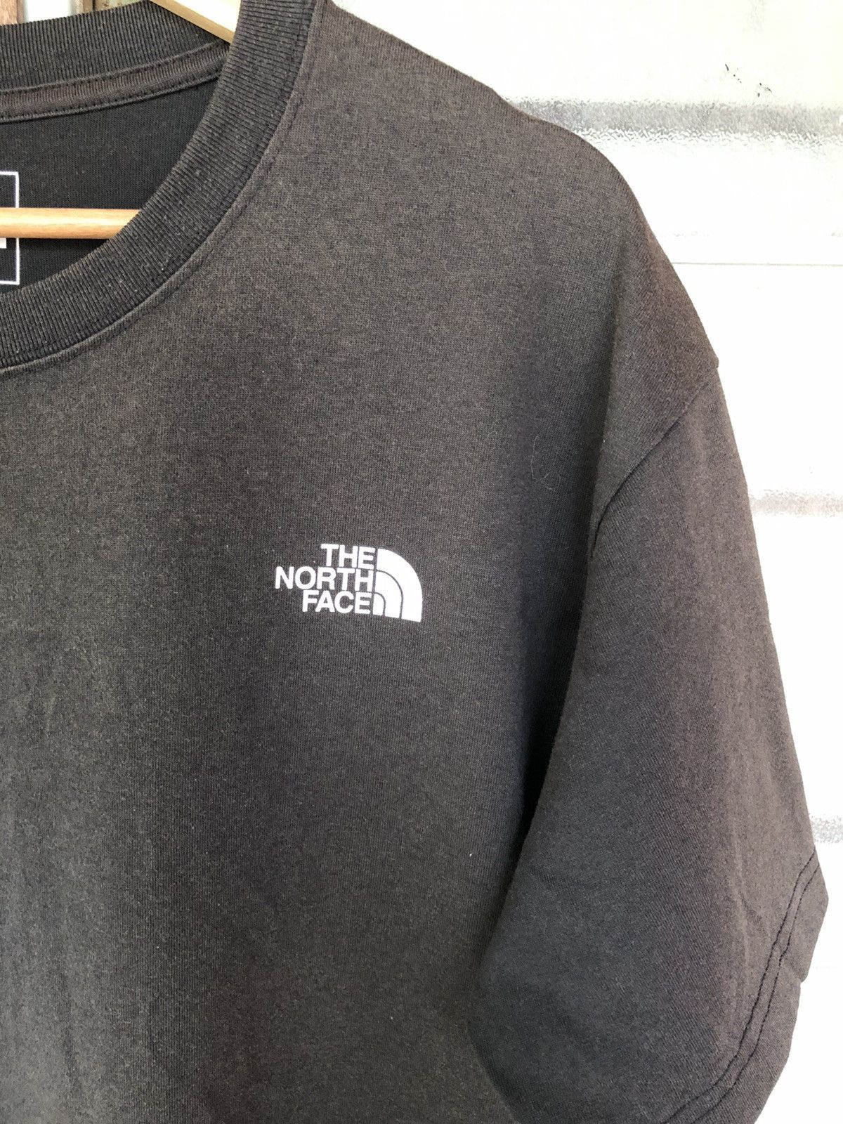 The North Face Vintage The North Face Faded Tee Size US XL / EU 56 / 4 - 5 Thumbnail