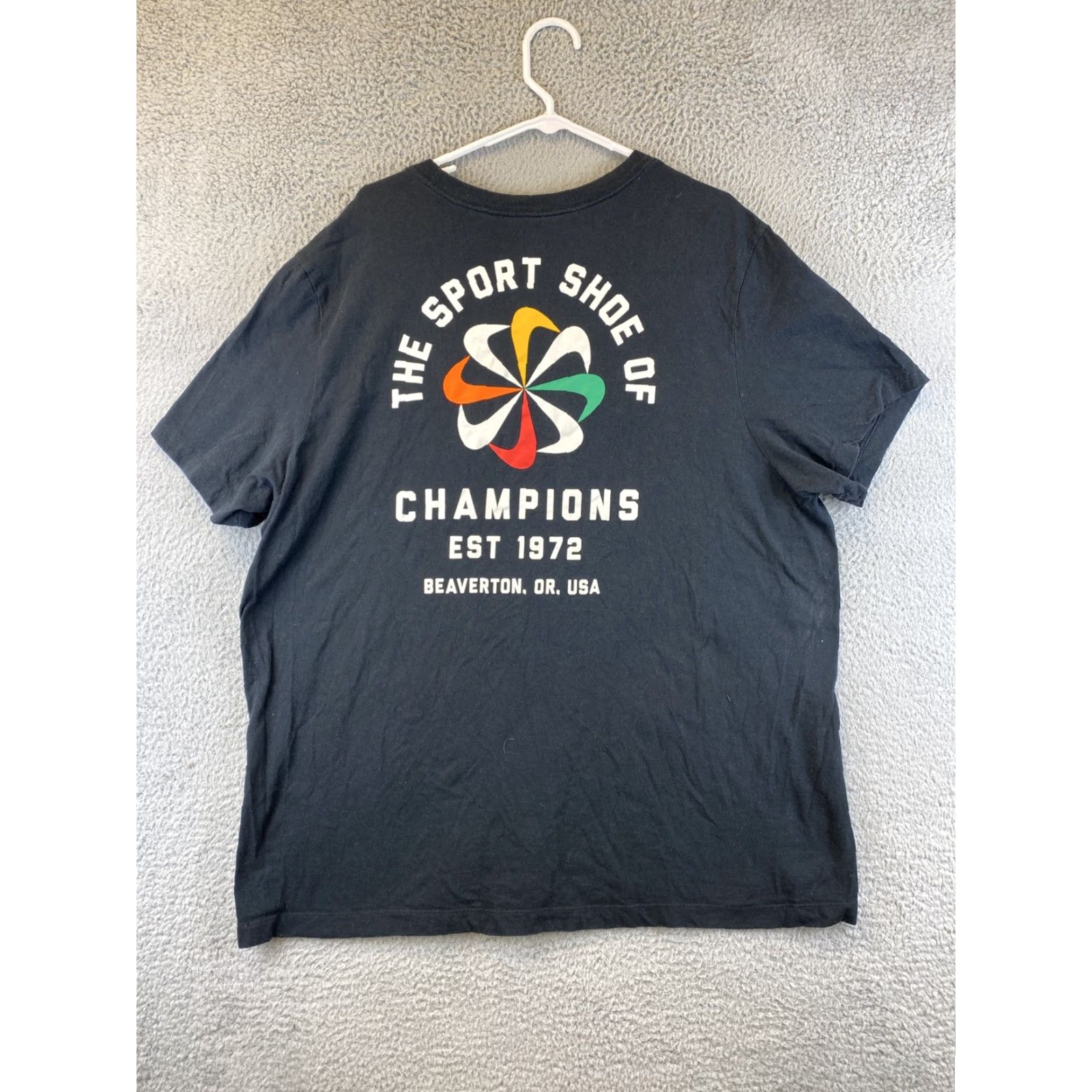 Nike VINTAGE Nike Sunburst T-Shirt The Sport Shoe Of Champions Black 2XL Men Nike 88-66 Sports Size US XXL / EU 58 / 5 - 7 Thumbnail