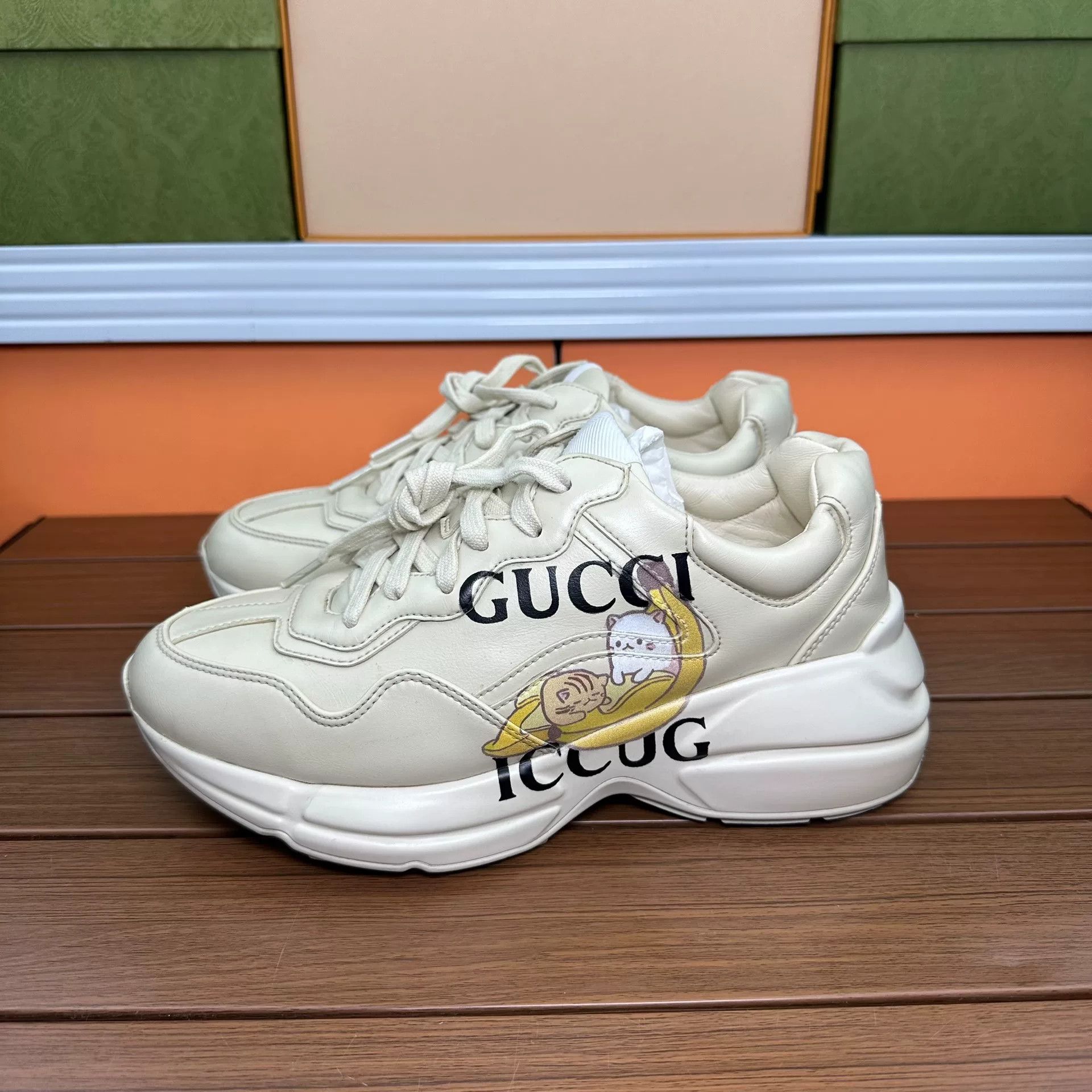 Gucci Gucci Printed Lowtop Sneakers it_37-5 Women Size US 7.5 / IT 37.5 - 1 Thumbnail