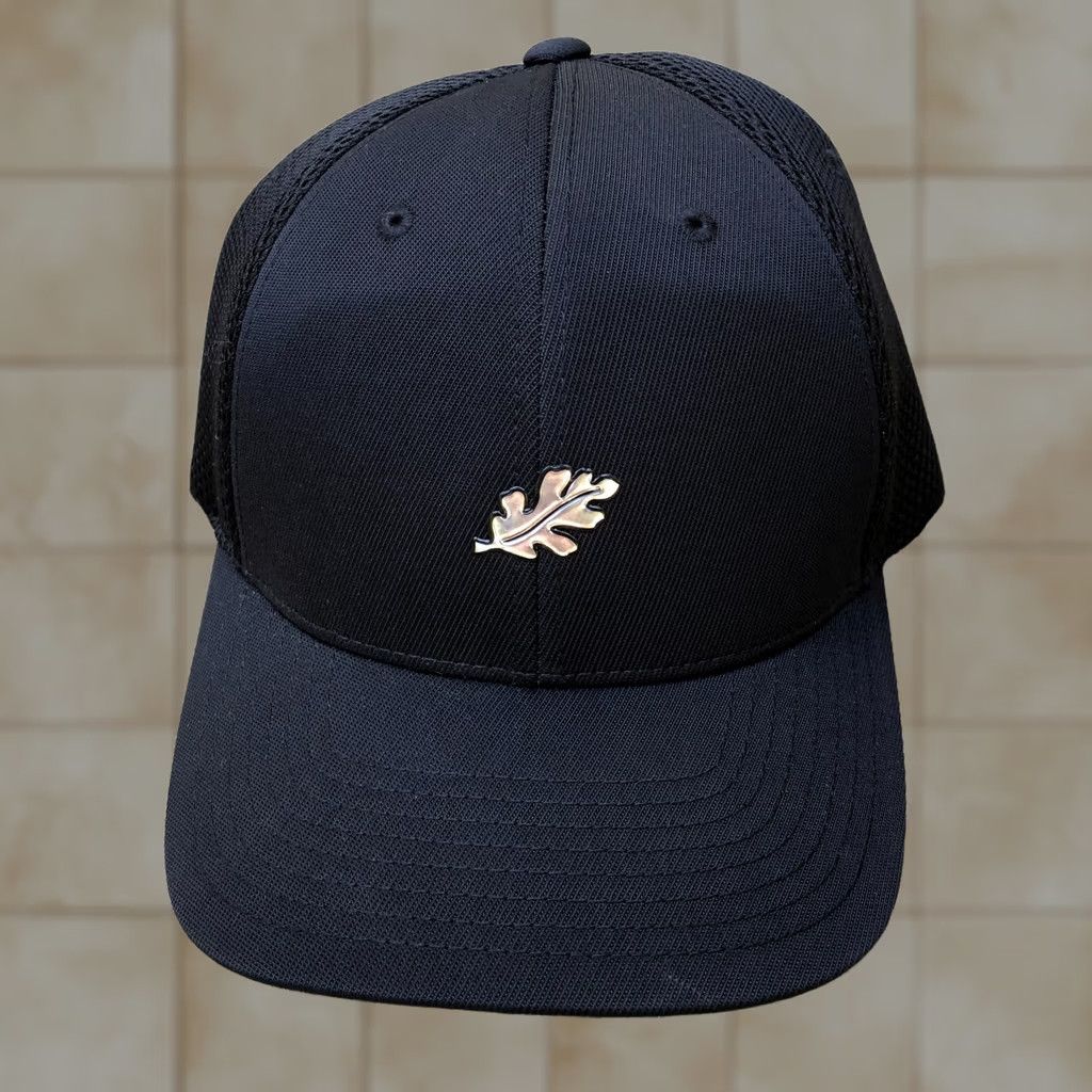Vintage LEVELWEAR Fitted Hat Men's L/XL FlexFit Black Baseball Cap Size ONE SIZE - 1 Thumbnail