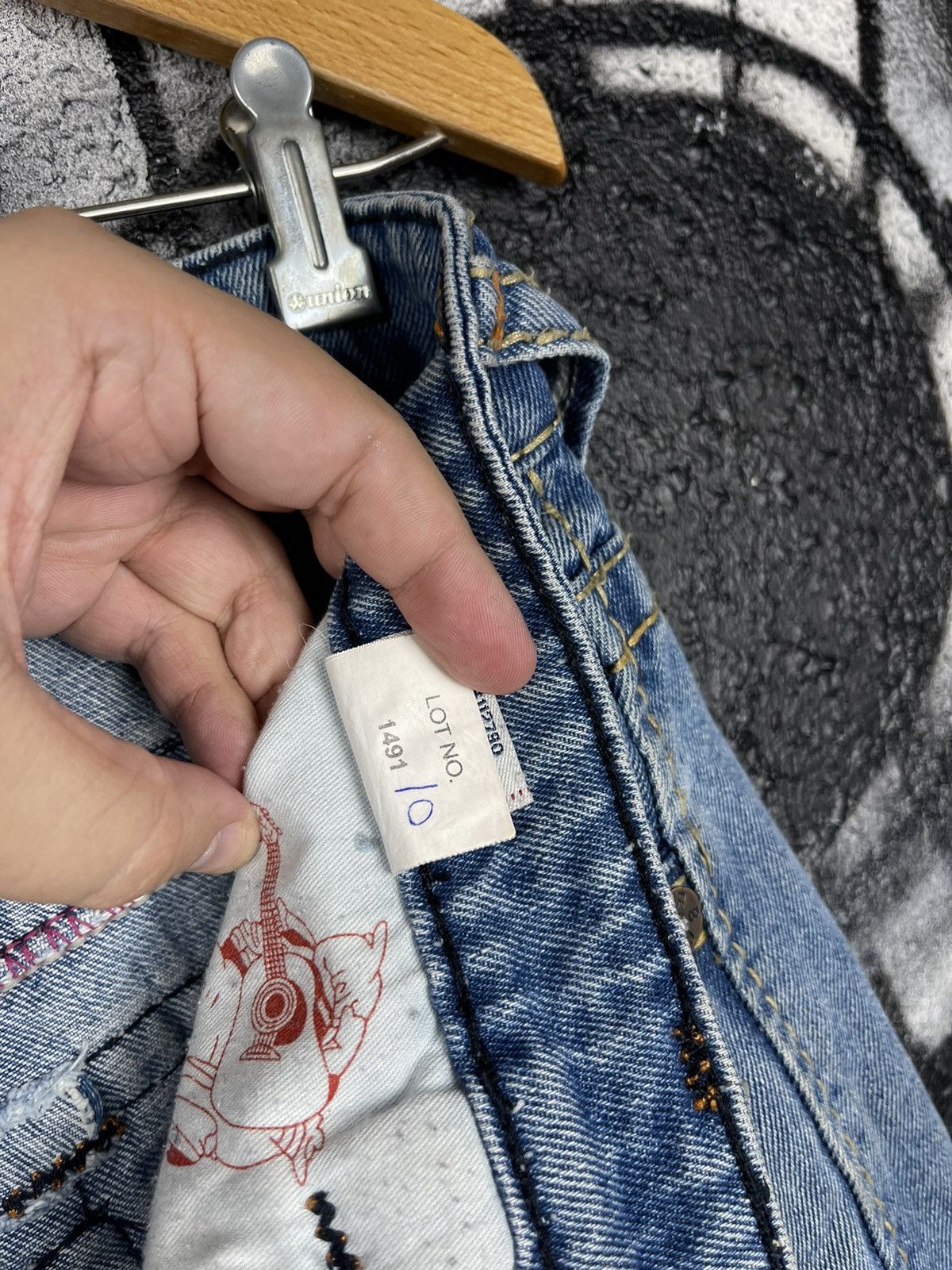 True Religion True Religion Ricky Relaxed Straight Distressed Denim Jeans Size US 32 / EU 48 - 14 Thumbnail