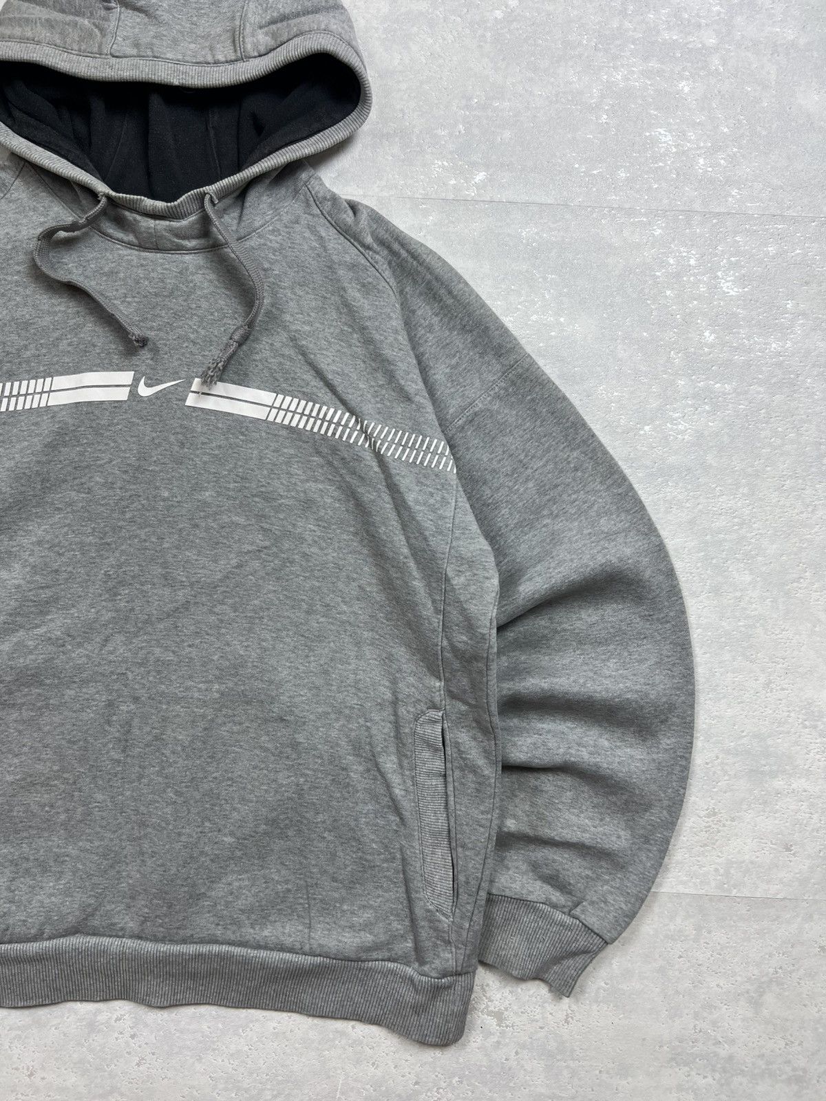 Nike 00s Nike Central Swoosh Vintage Y2K Oversized Retro Hoodie Size US M / EU 48-50 / 2 - 3 Thumbnail