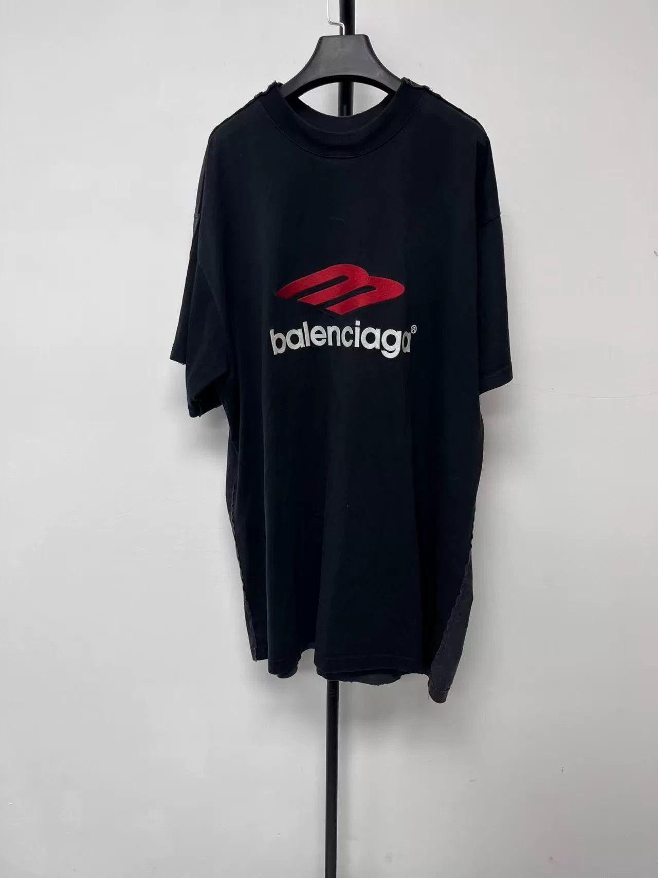 Balenciaga Balenciaga Logo Print Short Sleeve T-Shirt Size US M / EU 48-50 / 2 - 2 Thumbnail