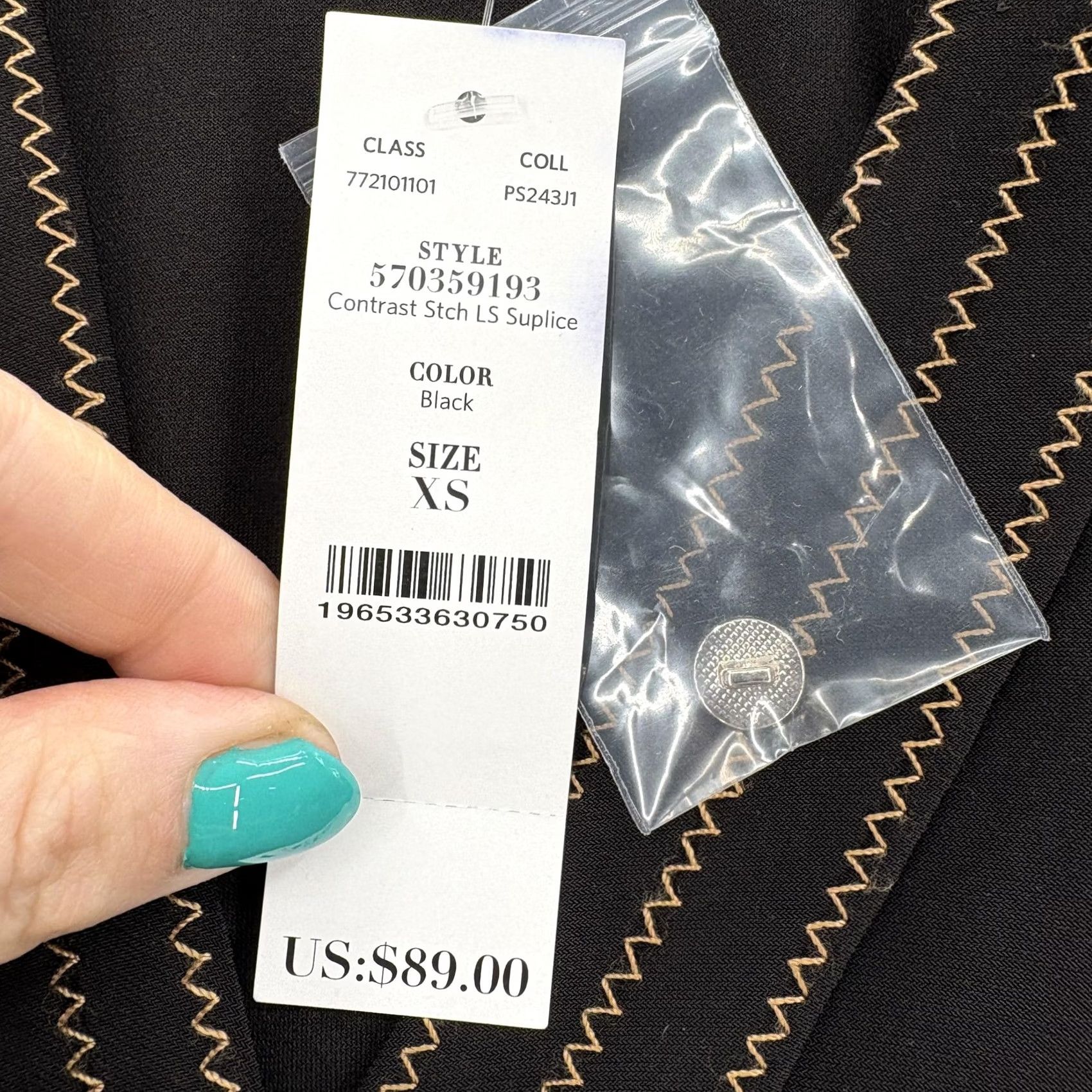 White House Black Market White House Black Market Blouse XS Womens V-Neck Button Surplice Solid Black NWT Clothing Reserved Womens XS Blouse Size XS / US 0-2 / IT 36-38 - 5 Thumbnail