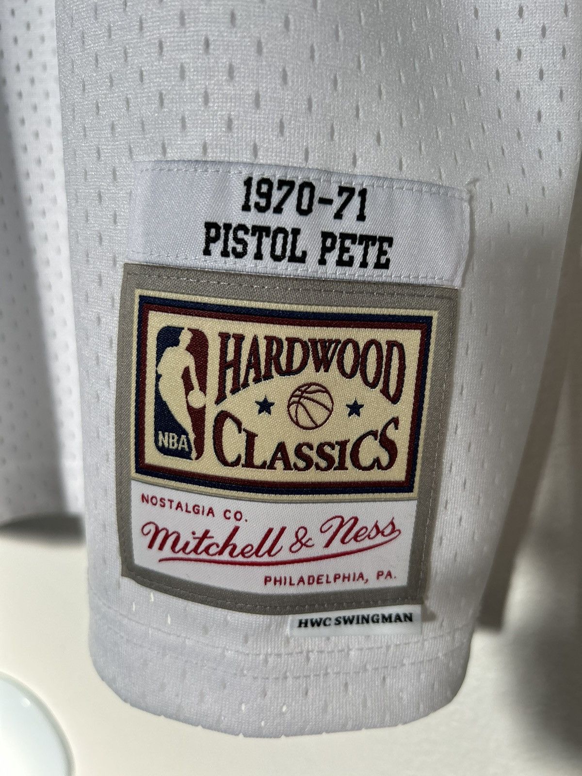 Mitchell & Ness Pistol Pete Hardwood Classic Jersey Size US L / EU 52-54 / 3 - 2 Thumbnail