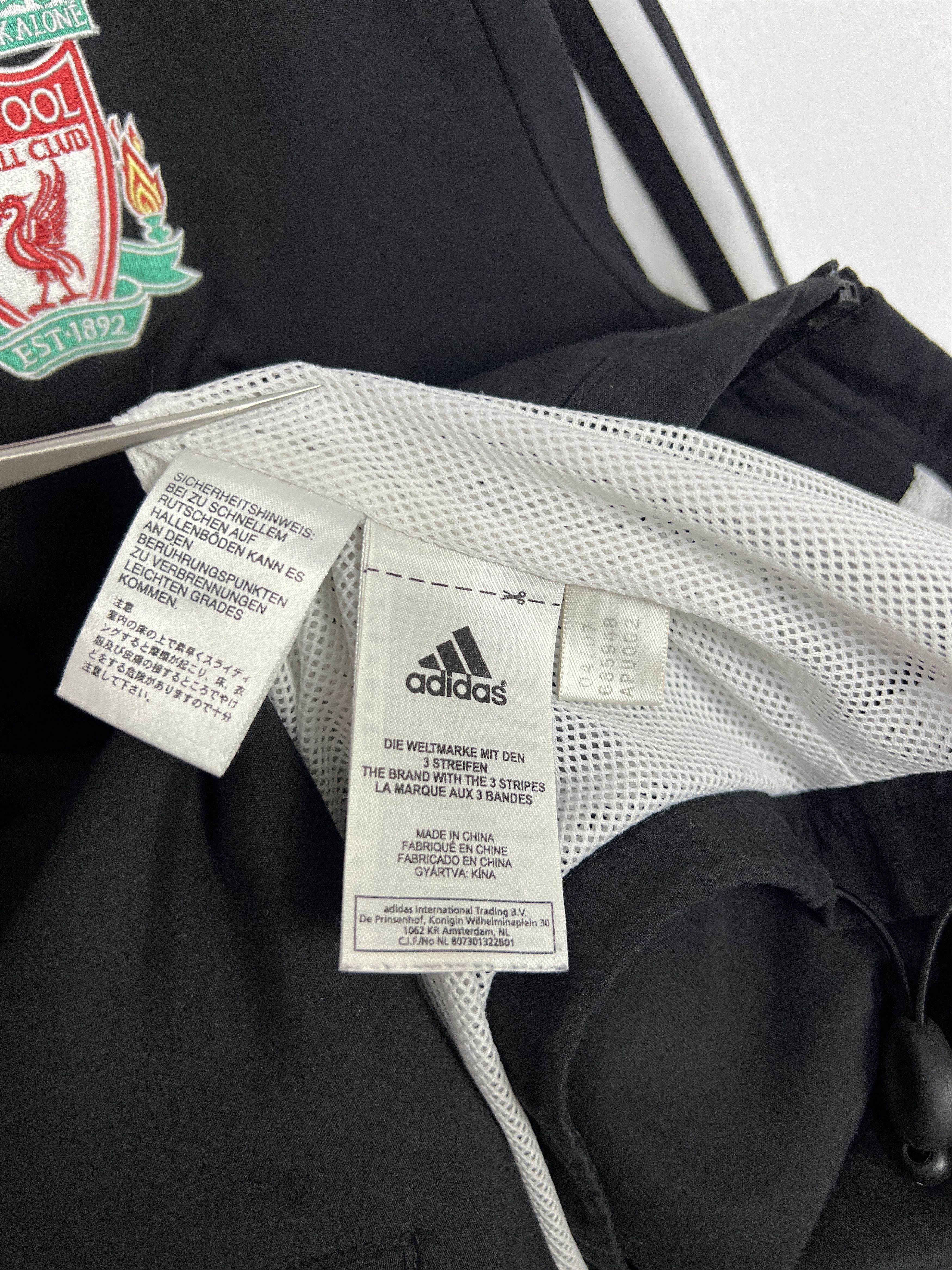 Adidas Vintage Adidas Liverpool Football Jacket Soccer Track Top Size US L / EU 52-54 / 3 - 11 Thumbnail