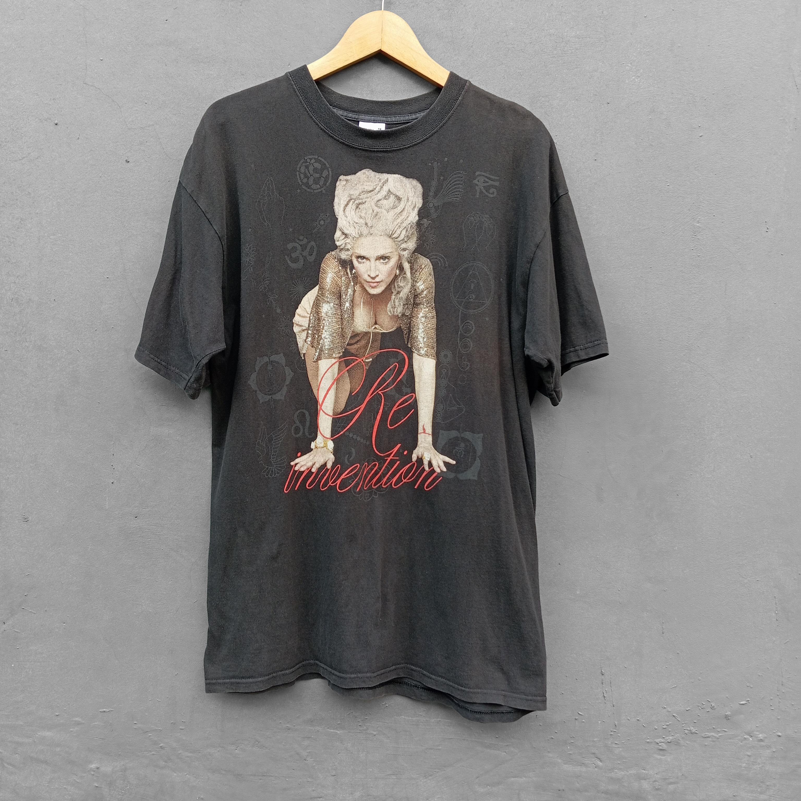 Band Tees 2004 Madonna Re Invention World Tour merchandise t shirt Size US L / EU 52-54 / 3 - 1 Thumbnail