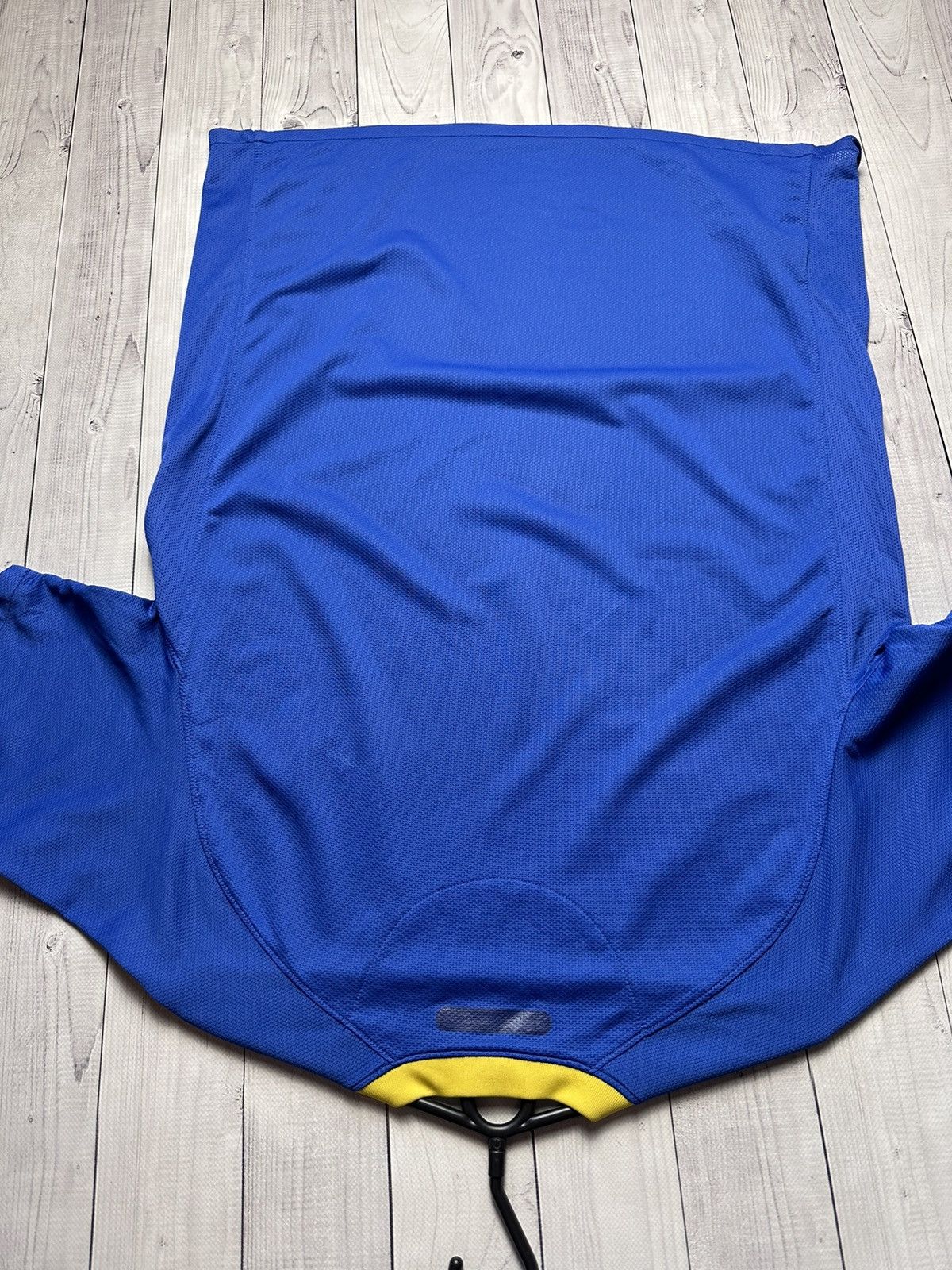 Vintage Vintage Brazil soccer jersey Nike Brasil size L blue Size US L / EU 52-54 / 3 - 7 Thumbnail