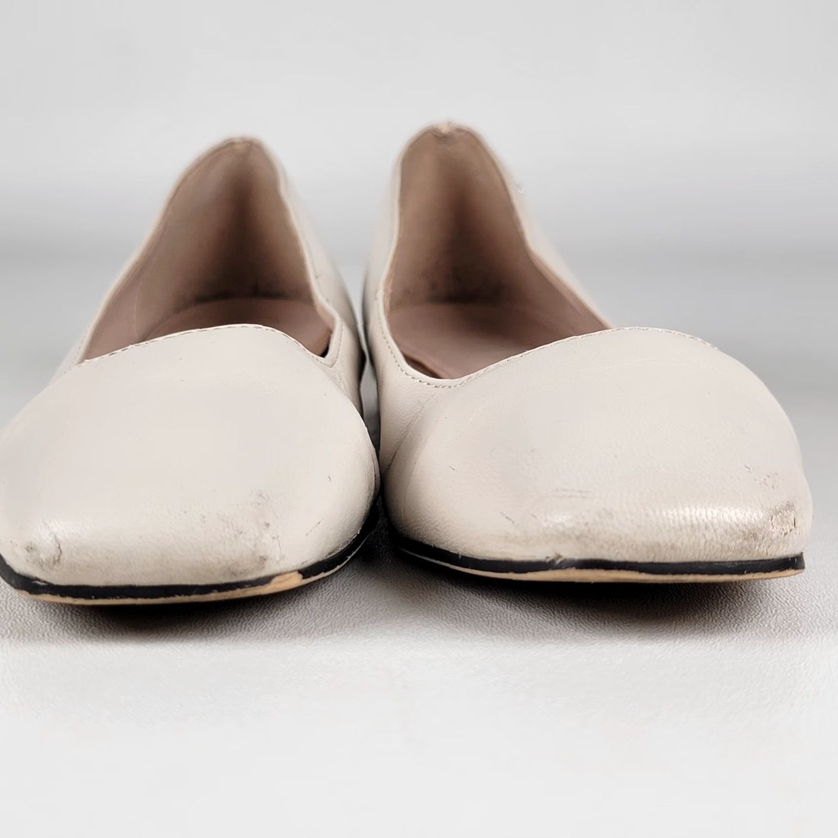 Calvin Klein Calvin Klein Collection Women's Leather Ballet Flats Beige 7.5 M Sl ips On Round Toe Casual Flat Shoes Size US 8 / IT 38 - 3 Thumbnail