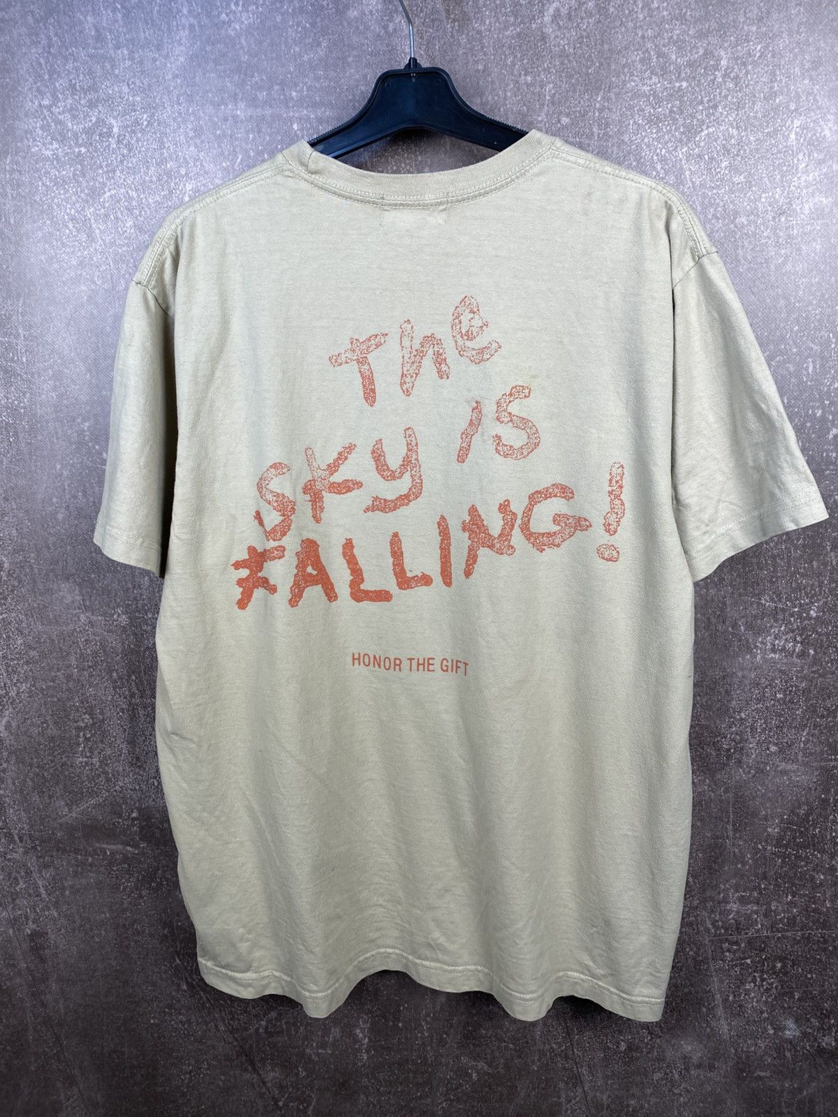 Honor the Gift Honour The Gift Yeezy Sky Is Falling T-Shirt Rare Retro Hype Size US M / EU 48-50 / 2 - 2 Thumbnail