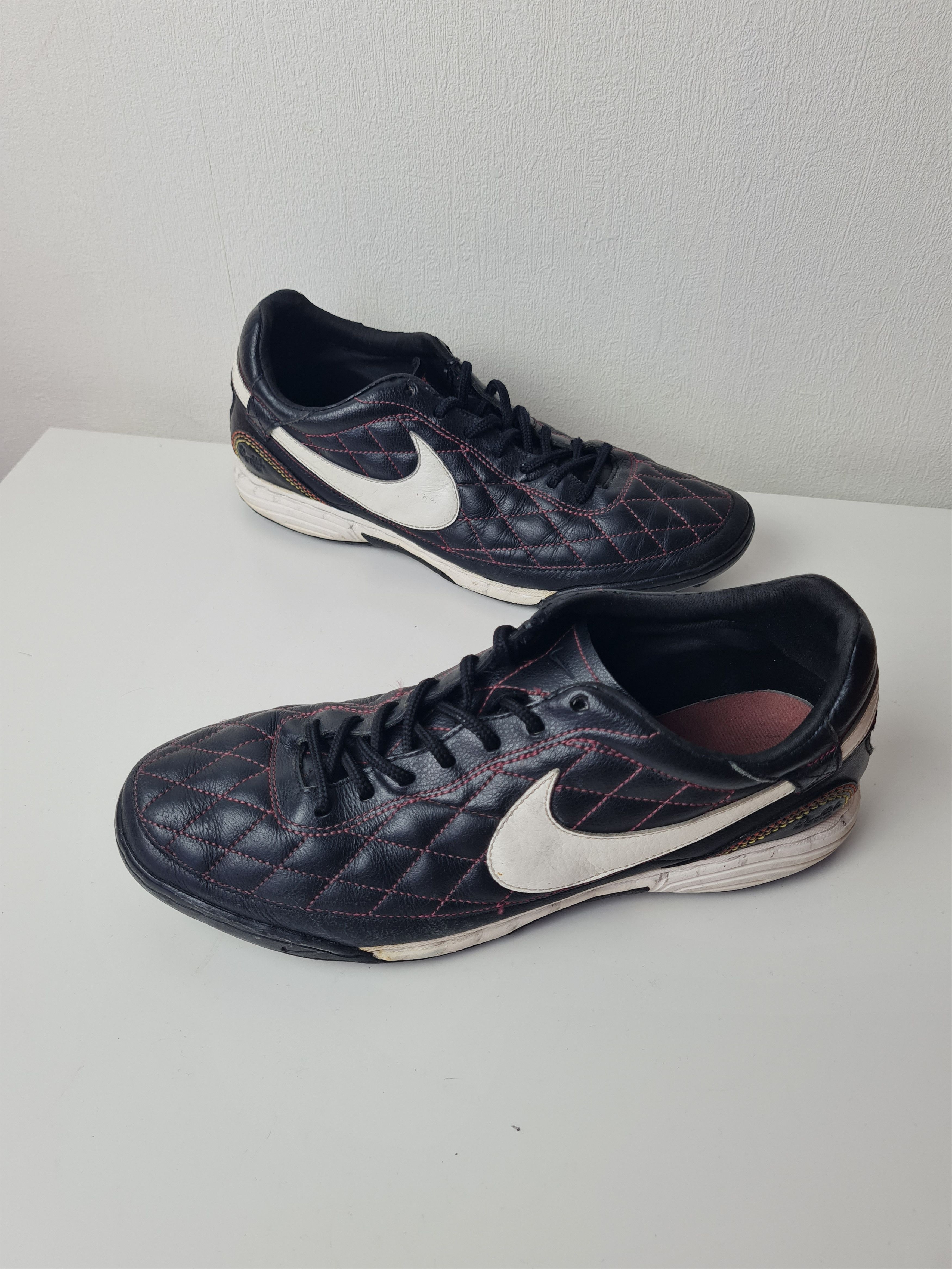 Nike Football Soccer Nike Tiempo R10 Ronaldinho Dois TF Indor Size US 8.5 / EU 41-42 - 25 Thumbnail