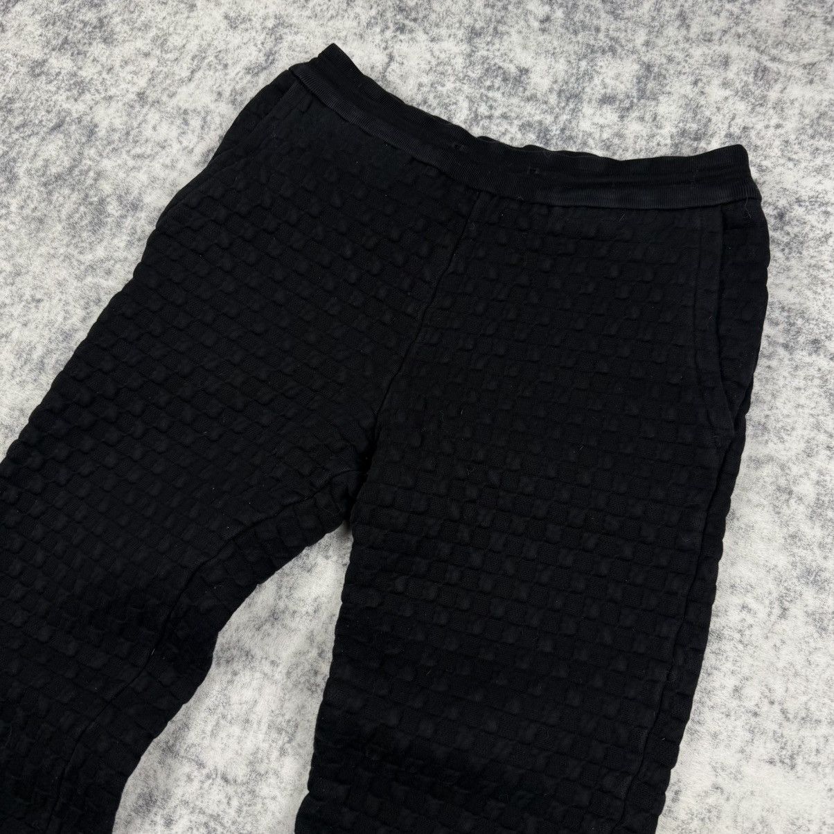 Louis Vuitton Louis Vuitton Waffle Knit Track ʼBlack’ Sweatpants Size US 32 / EU 48 - 2 Thumbnail