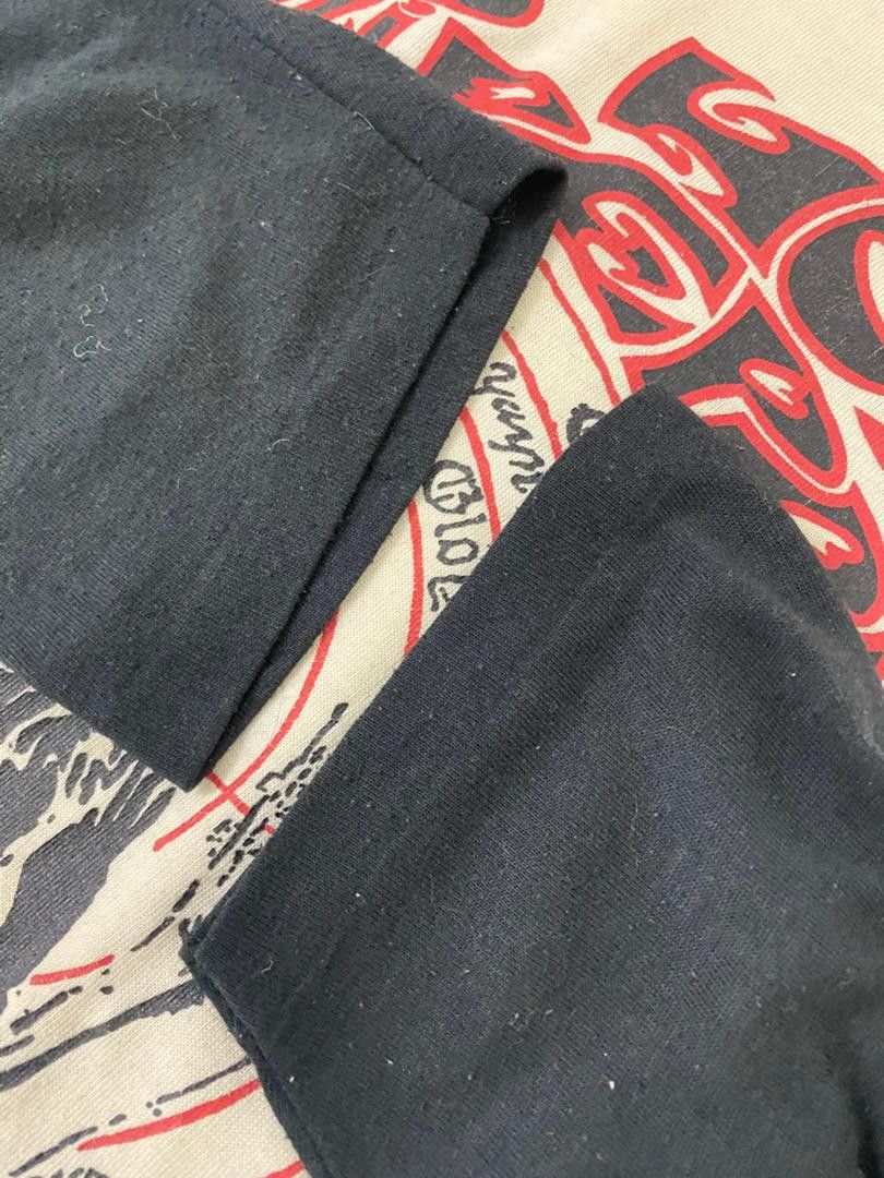 Band Tees Vintage 1995 Red Hot Chilli Peppers walkabout 3 quater tees Size US L / EU 52-54 / 3 - 8 Thumbnail