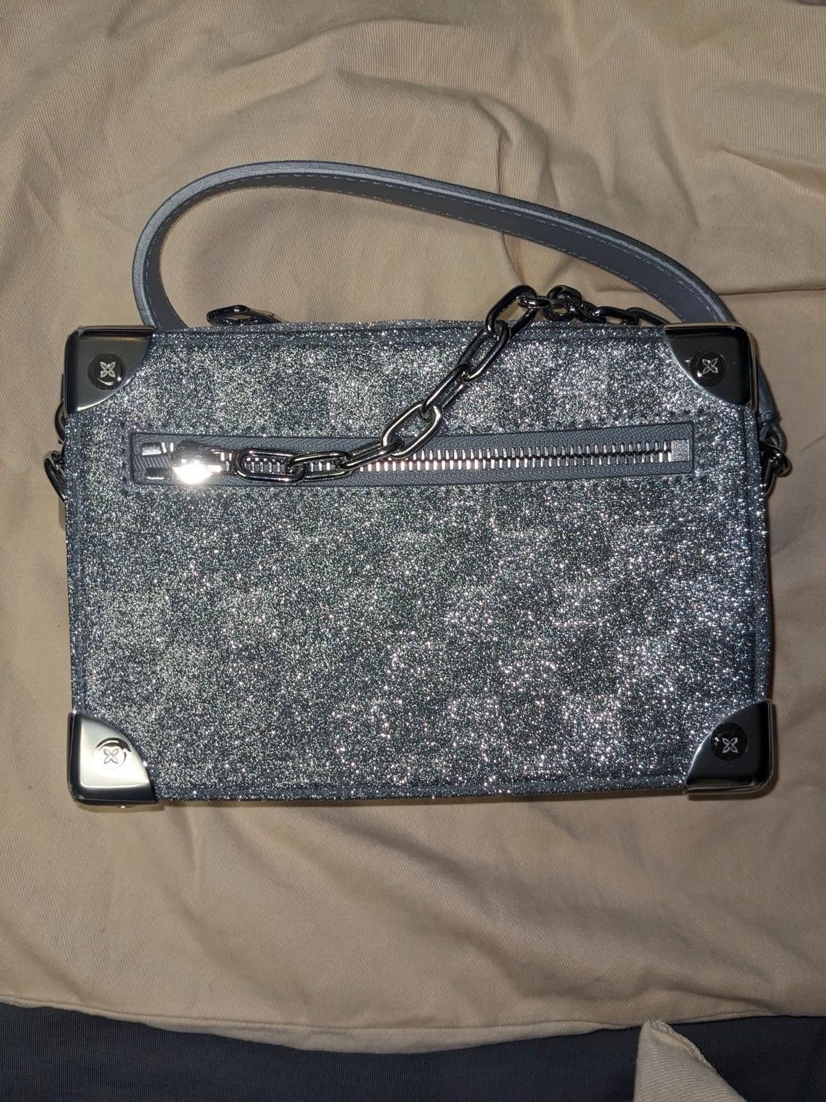 Louis Vuitton Louis Vuitton Soft Trunk Bag Glitter Silver Leather Mini Bag Size ONE SIZE - 1 Thumbnail