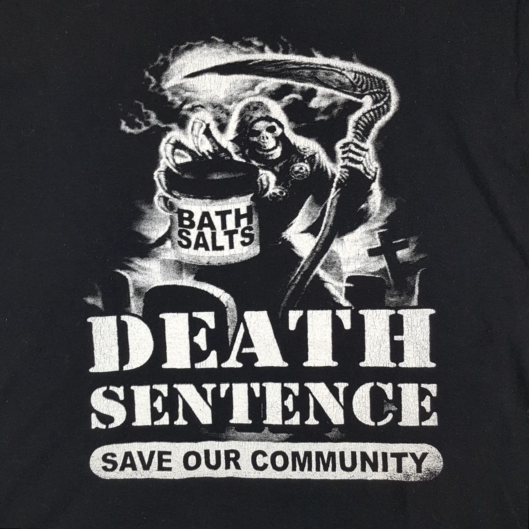 Gildan VINTAGE Gildan T-Shirt Men L Black Cotton Embroidered Logo Grim Reaper 90s 00s Y2K Death Drugs Bath Salts Shirt Size US L / EU 52-54 / 3 - 3 Thumbnail