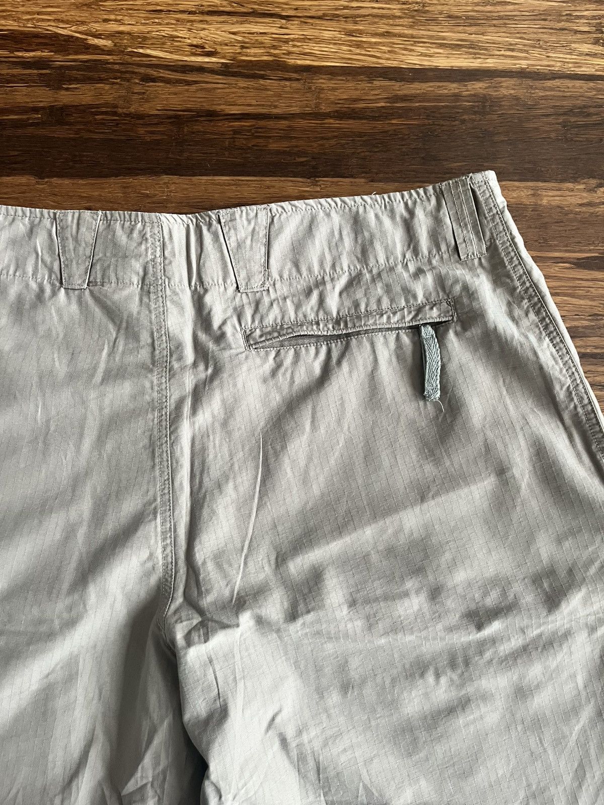 Vintage 90’s Nike ACG Cargo shorts