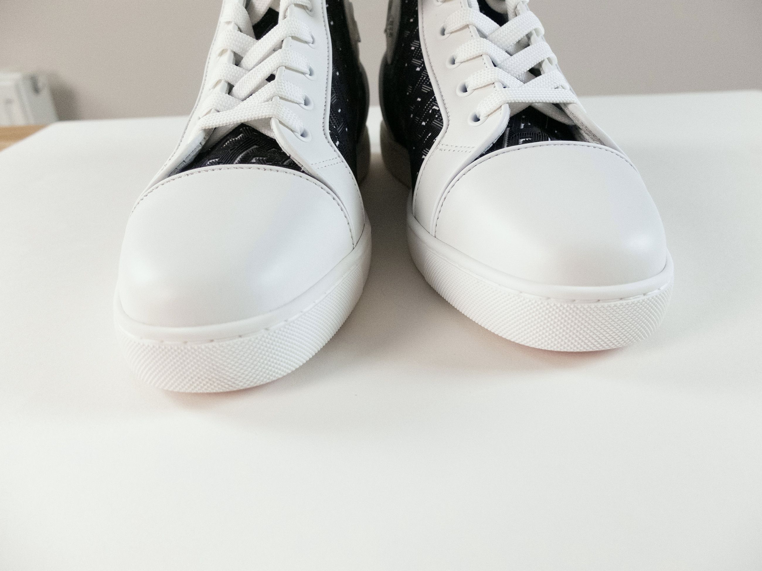 Christian Louboutin CHRISTIAN LOUBOUTIN Louis Orlato white leather sneakers 8 Size US 8 / EU 41 - 5 Thumbnail
