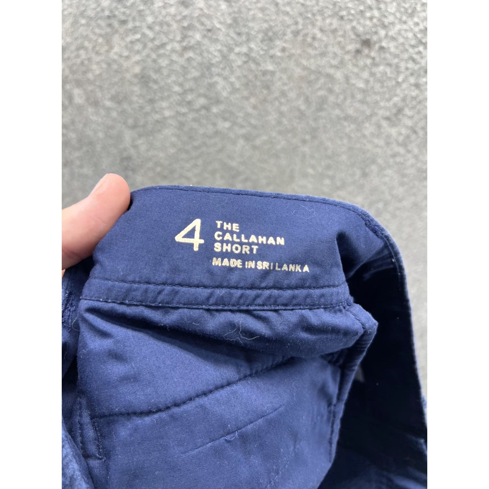 Lilly Pulitzer Lilly Pulitzer Shorts Womens 4 Blue Callahan Short Seersucker Chino Casual Size 27" / US 4 / IT 40 - 2 Thumbnail