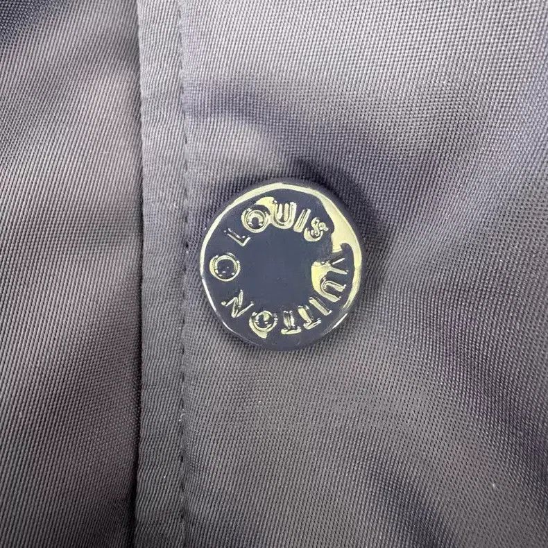 Louis Vuitton Louis Vuitton Logo rhinestone baseball jacket Size US M / EU 48-50 / 2 - 5 Thumbnail