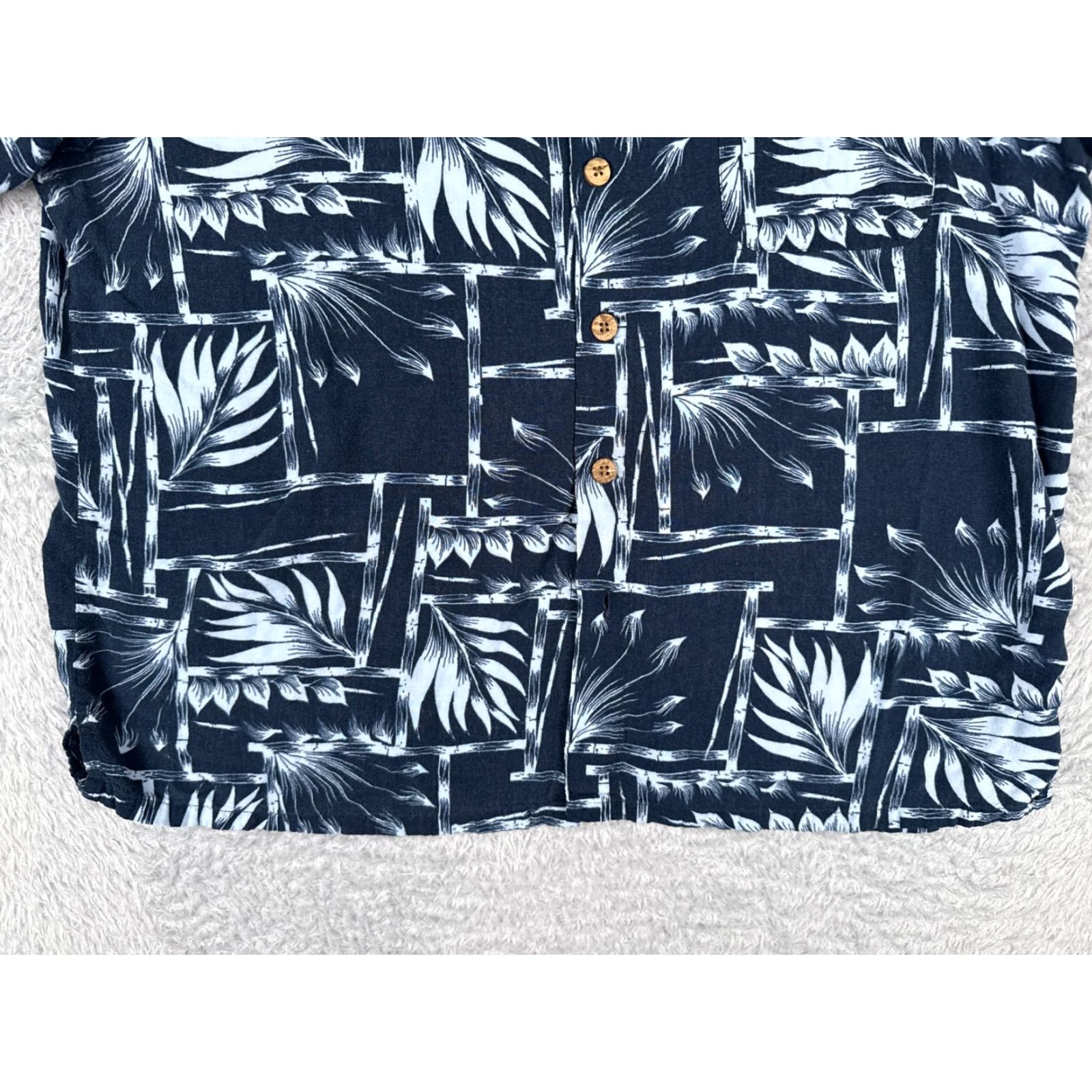 Vintage Puritan Shirt Mens Large Blue Hawaiian Bamboo Leaf Print 100% Rayon Wood Button Shirt Regular Men 40 in Blue Floral Aloha Hawaiian Resort Beach 90s? Size US L / EU 52-54 / 3 - 5 Thumbnail