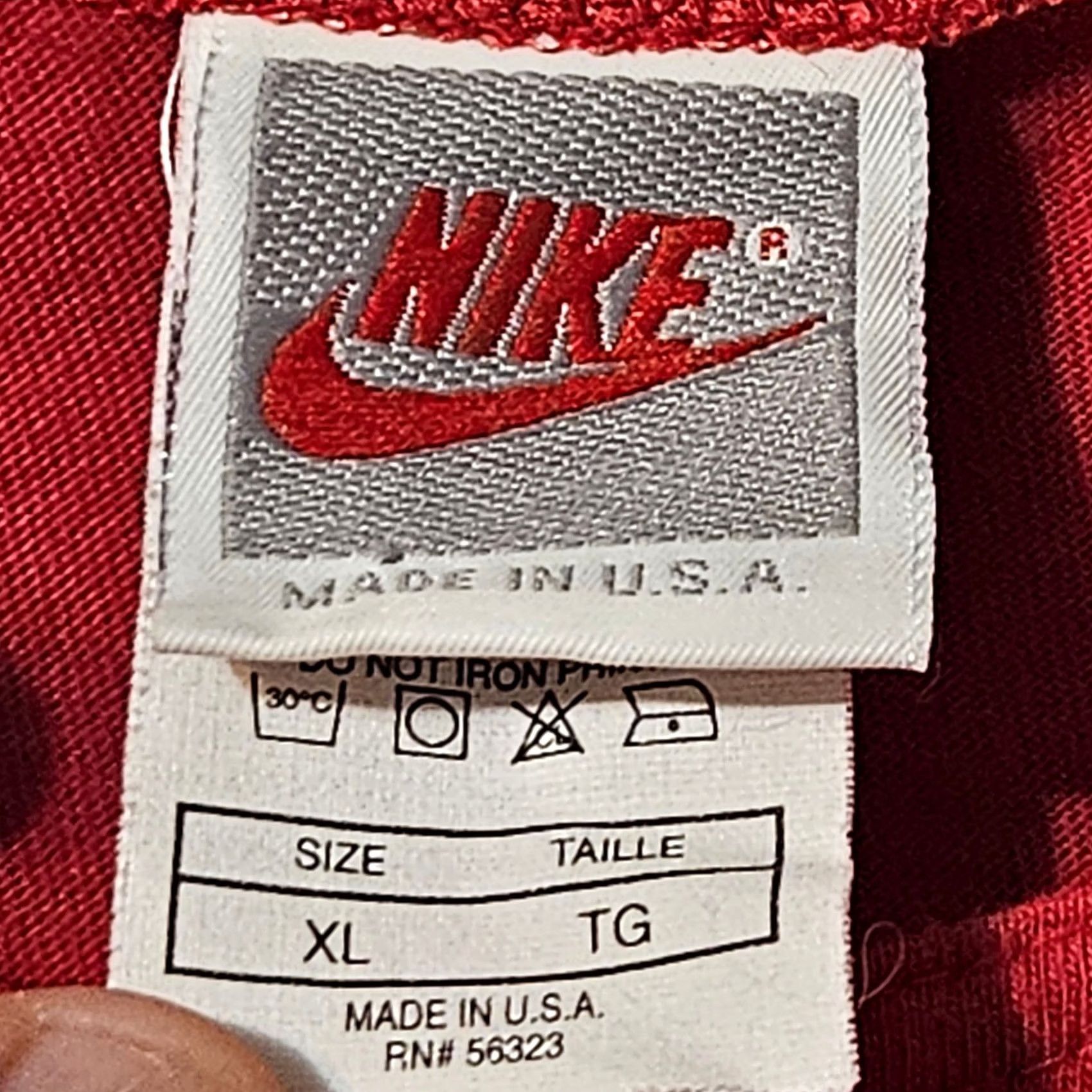 Nike Vintage Nike Gray Tag Made in USA Tank Top Embroidered Swoosh Red Mens XL Size US XL / EU 56 / 4 - 4 Thumbnail