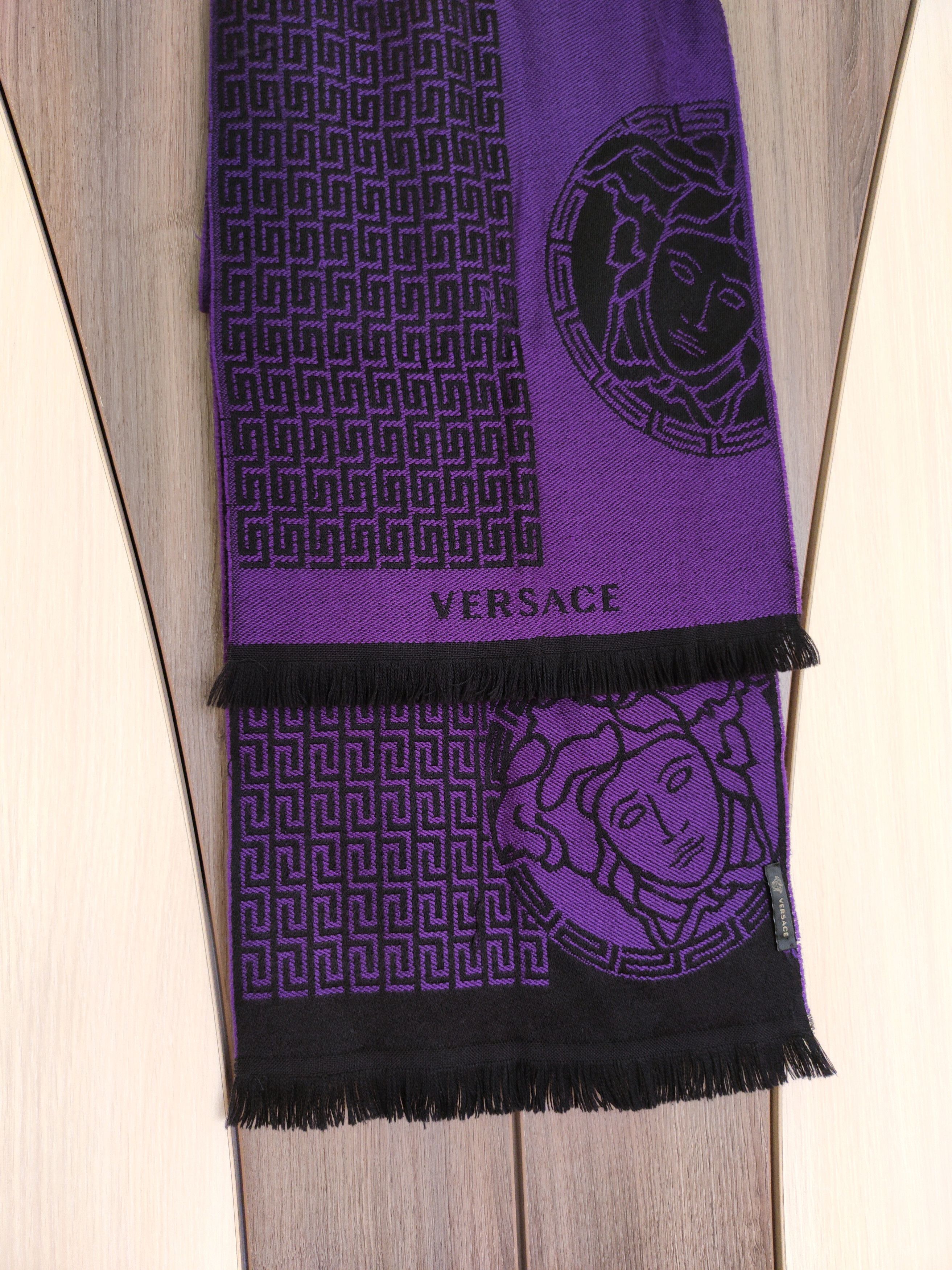 Versace Versace Medusa Embroidered Vintage Scarf Versace Shawl Size ONE SIZE - 2 Thumbnail