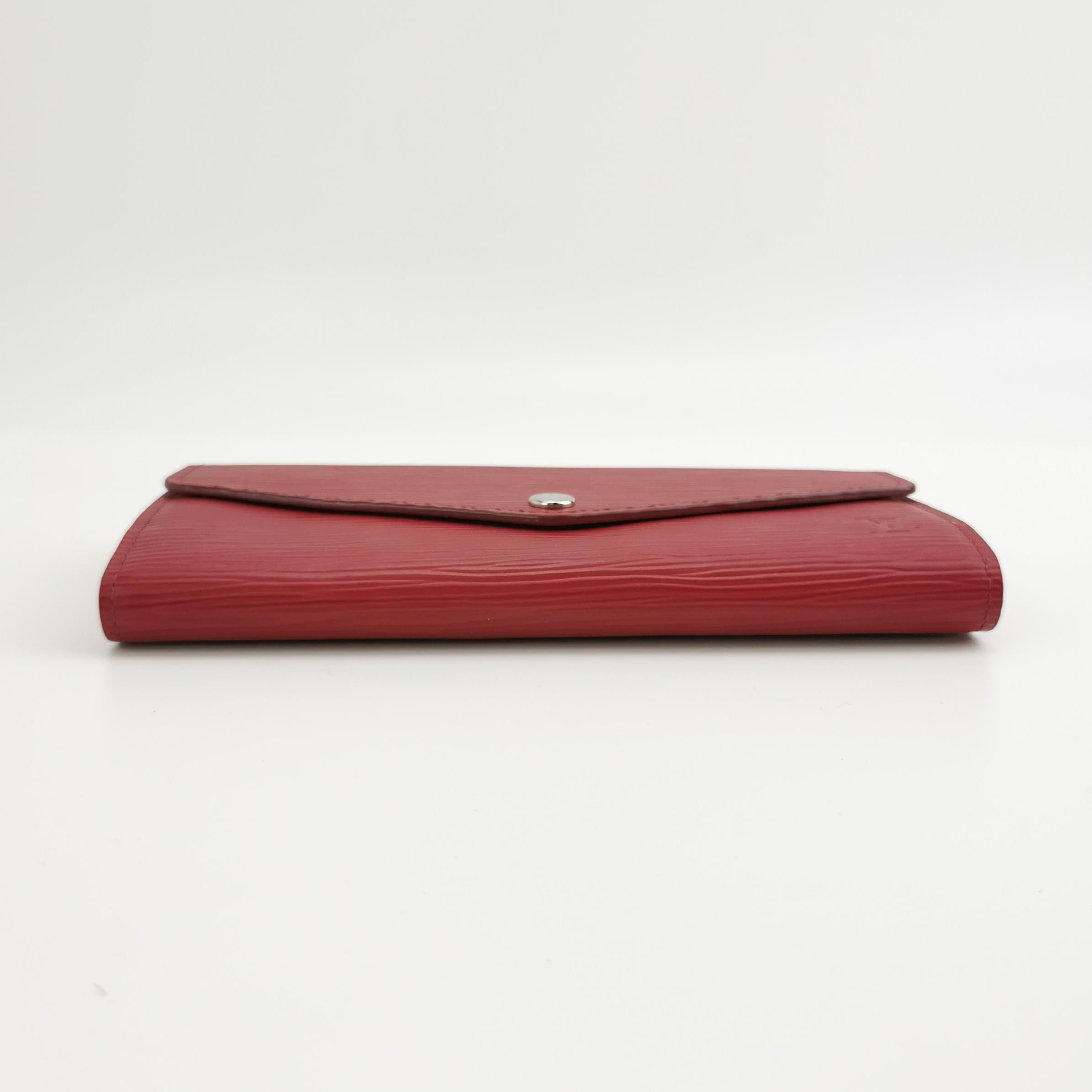 Louis Vuitton Louis Vuitton (LV) Sarah leather solid color water ripple s Size ONE SIZE - 2 Thumbnail