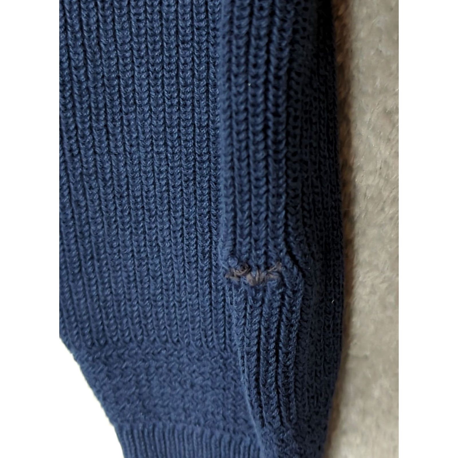 Vintage VINTAGE L.L. Bean Sweater Men’s L Blue Henley Knit Pullover flaw Shuades? Size US L / EU 52-54 / 3 - 6 Thumbnail