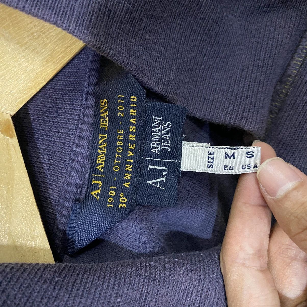 Armani Armani Jeans 30 anniversario Limited Purple Sweater 2011 Size US S / EU 44-46 / 1 - 16 Thumbnail