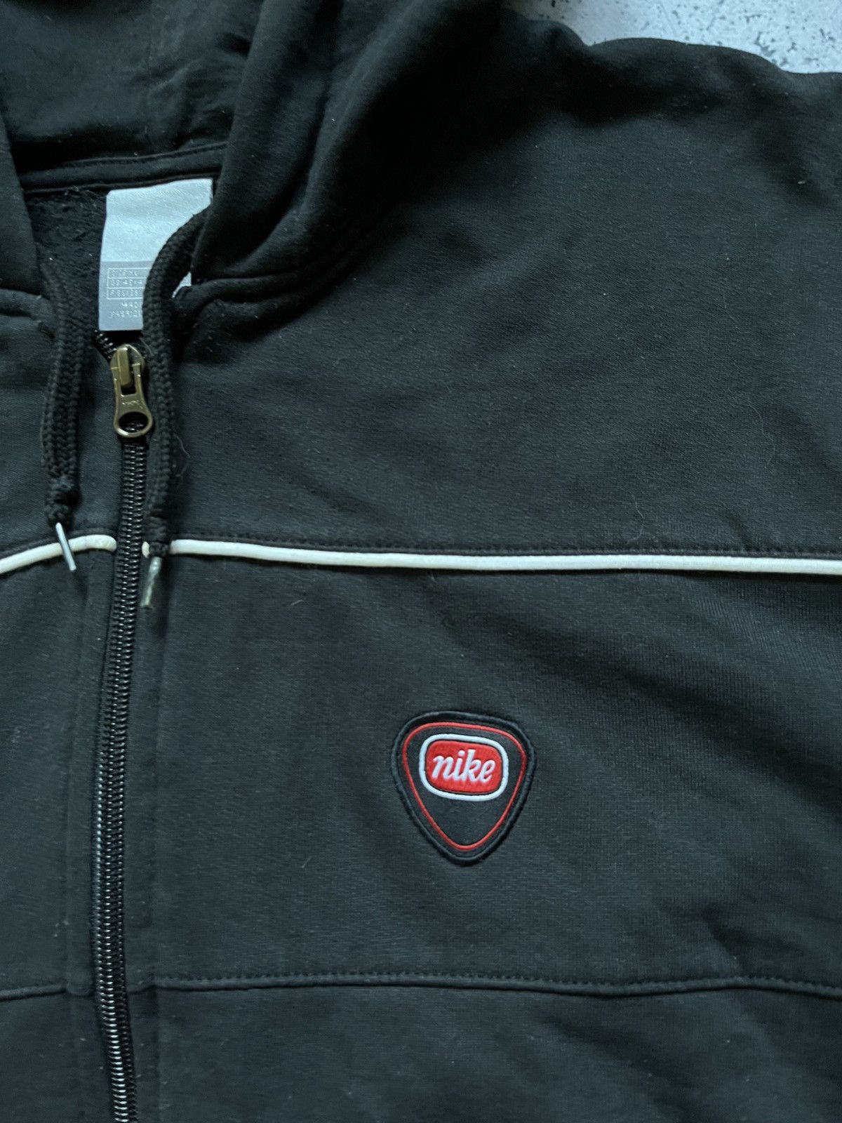 Nike Vintage Nike Baggy Oversized Zip Hoodie Embroidered Logo Y2K Size US XL / EU 56 / 4 - 4 Thumbnail