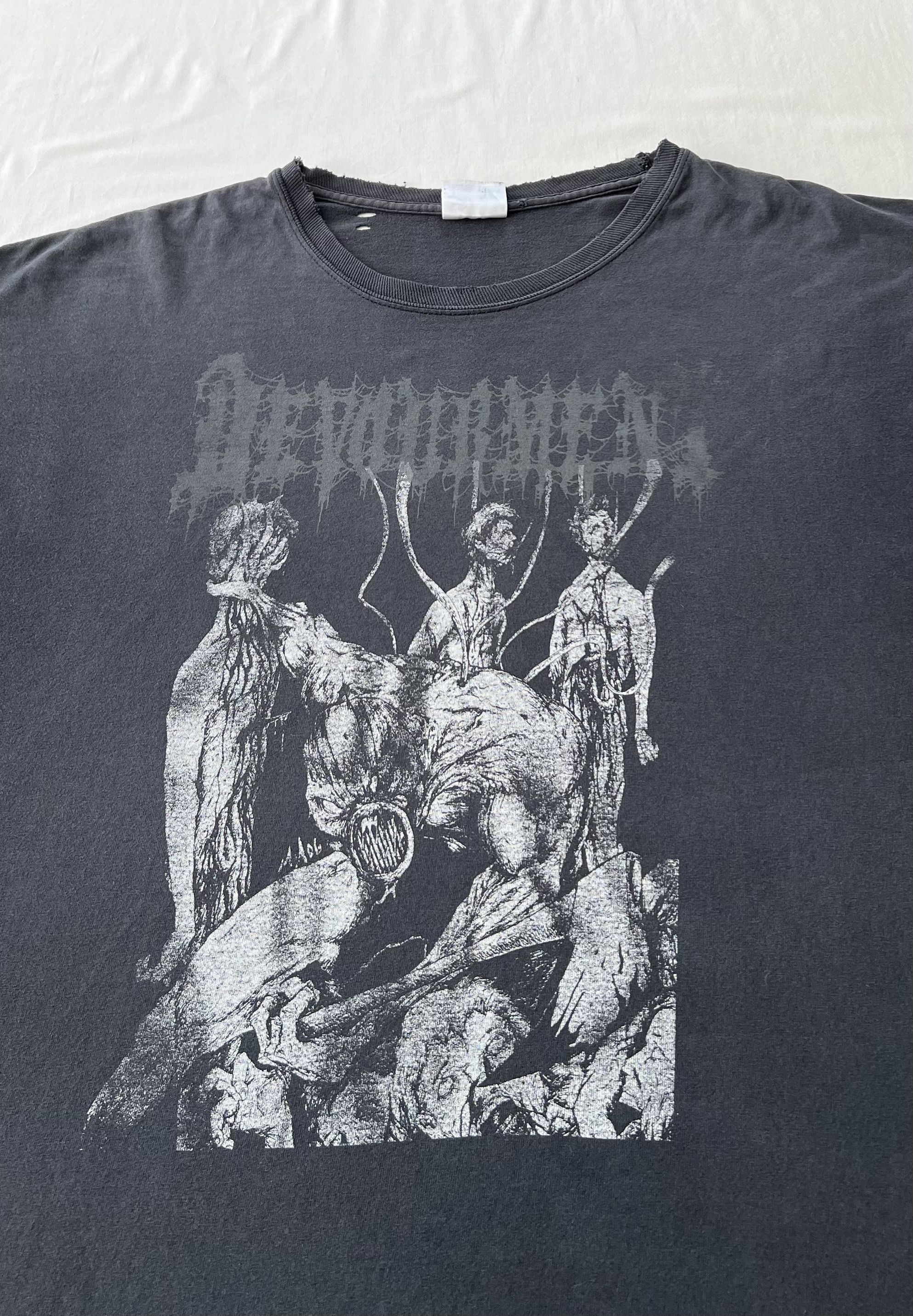 Band Tees Vintage 2000s Devourment Butcher the Weak Death Metal Tshirt Size US XL / EU 56 / 4 - 4 Thumbnail