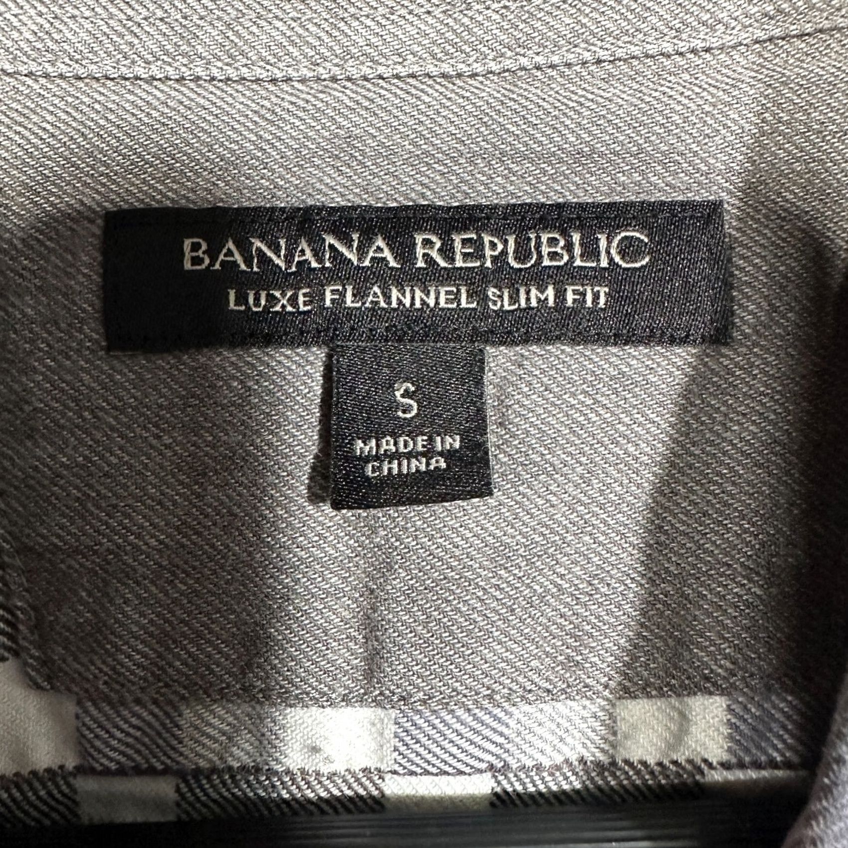 Banana Republic Banana Republic Shirt Mens S Luxe Flannel Button-Down Cotton Gray Check Slim Pocketed Size US S / EU 44-46 / 1 - 7 Thumbnail