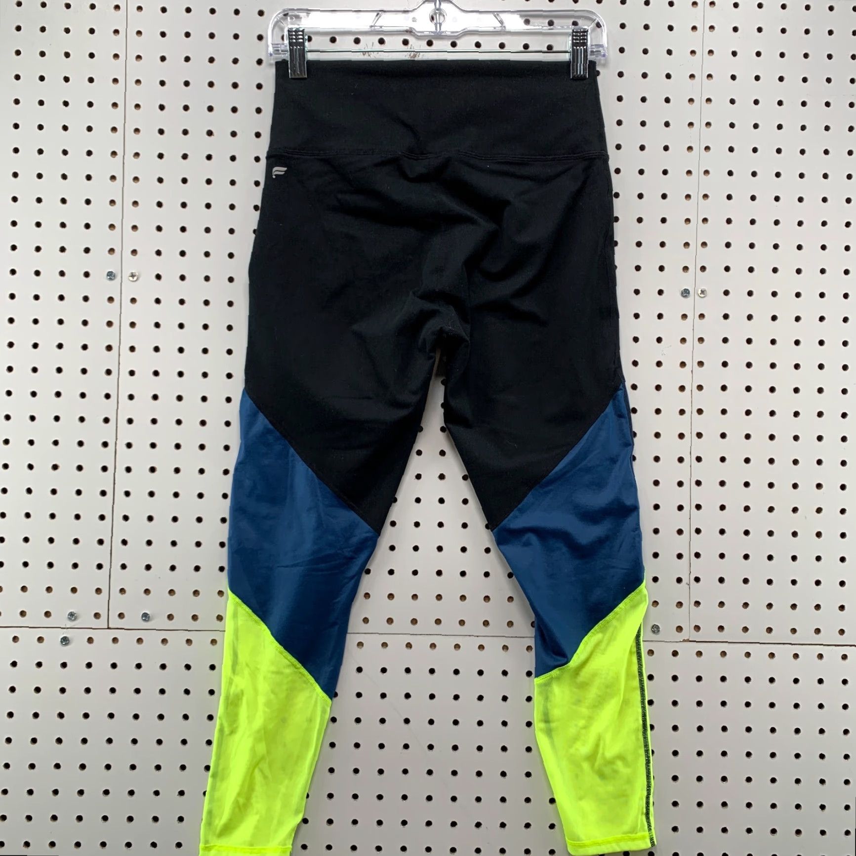 Fabletics Fabletics Leggings Womens Medium Black Green 7/8 26x23 Active Shirt Cropped Adult Womens Size 32" / US 10 / IT 46 - 7 Thumbnail