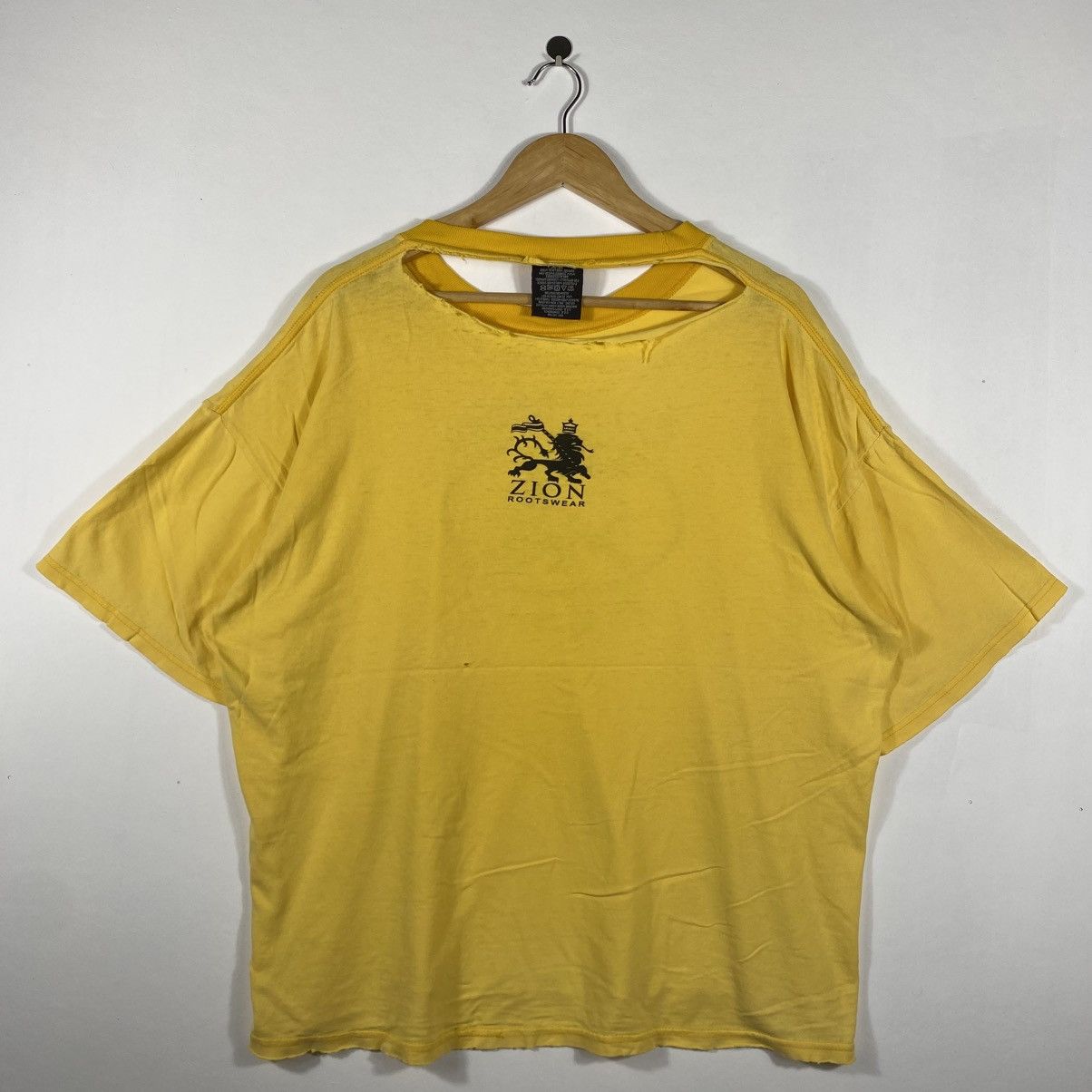 Japanese Brand Distressed Vintage 90's TRENCHTOWN JAMAICA Zion Tee Shirt Size US XL / EU 56 / 4 - 7 Thumbnail