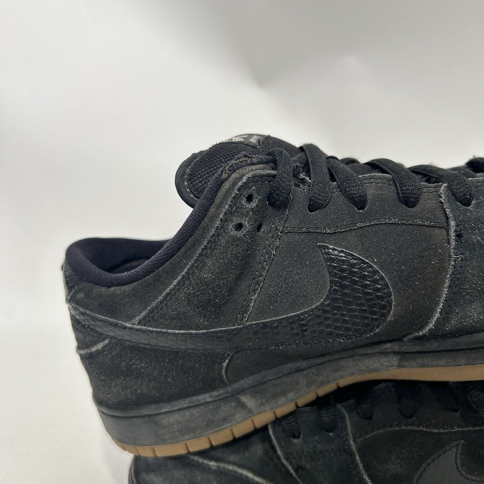 Nike Nike Dunk Low SB ISO “Black Gum/Snakeskin” (2014) 304292-045 Size US 11 / EU 44 - 9 Thumbnail
