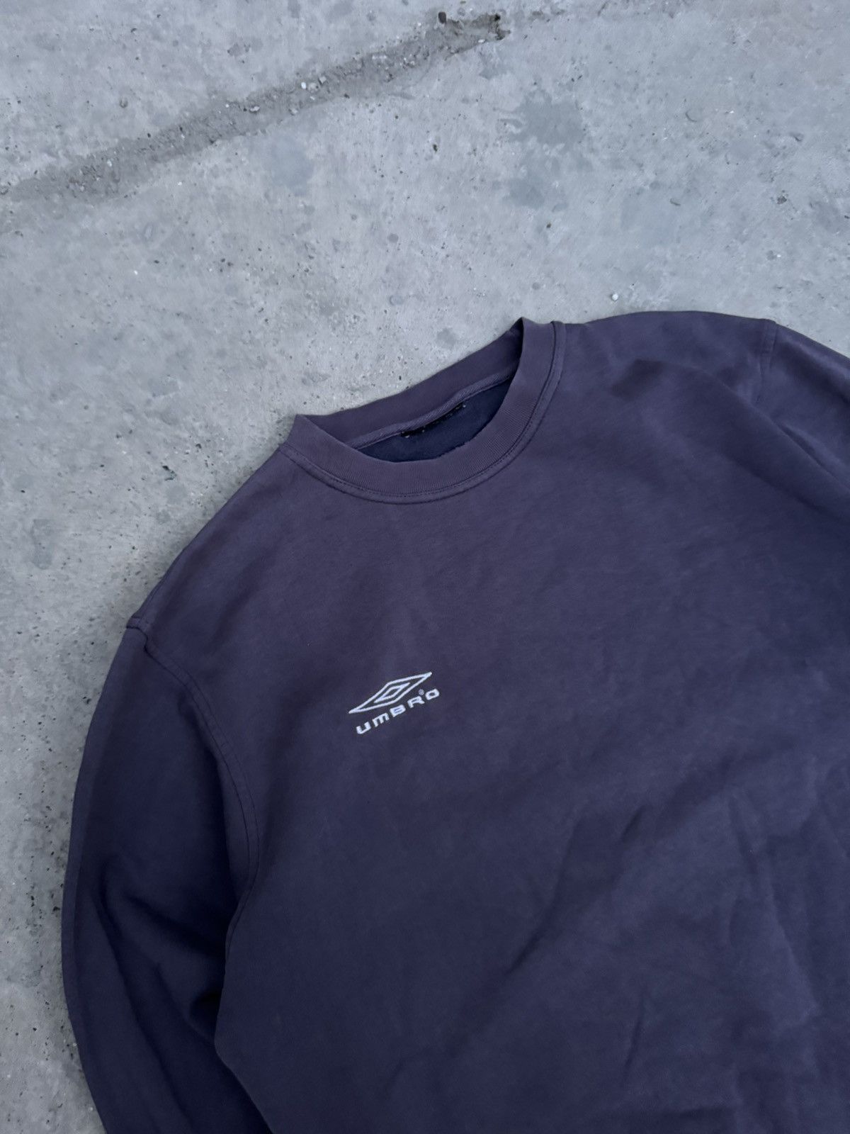 Umbro VINTAGE DISTRESSED WASHED UMBRO SWEATSHIRT Size US M / EU 48-50 / 2 - 4 Thumbnail