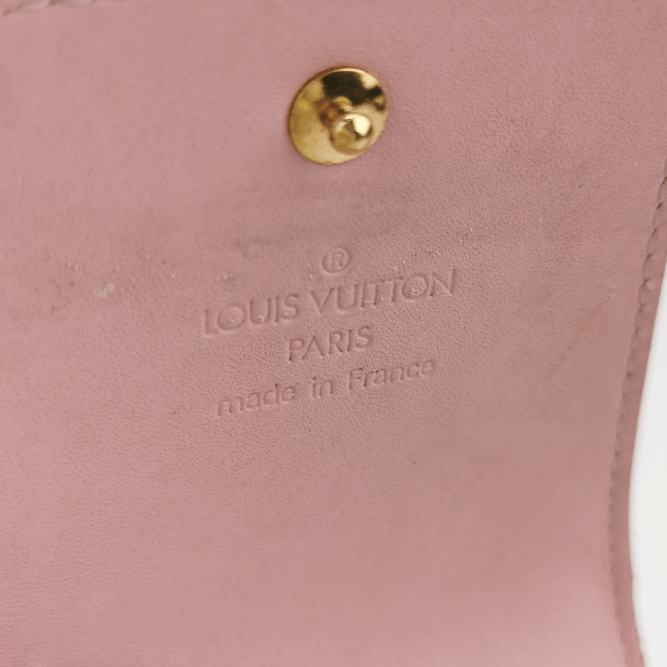 Louis Vuitton Louis Vuitton (LV) Solid color leather embossed old flower Size ONE SIZE - 1 Thumbnail