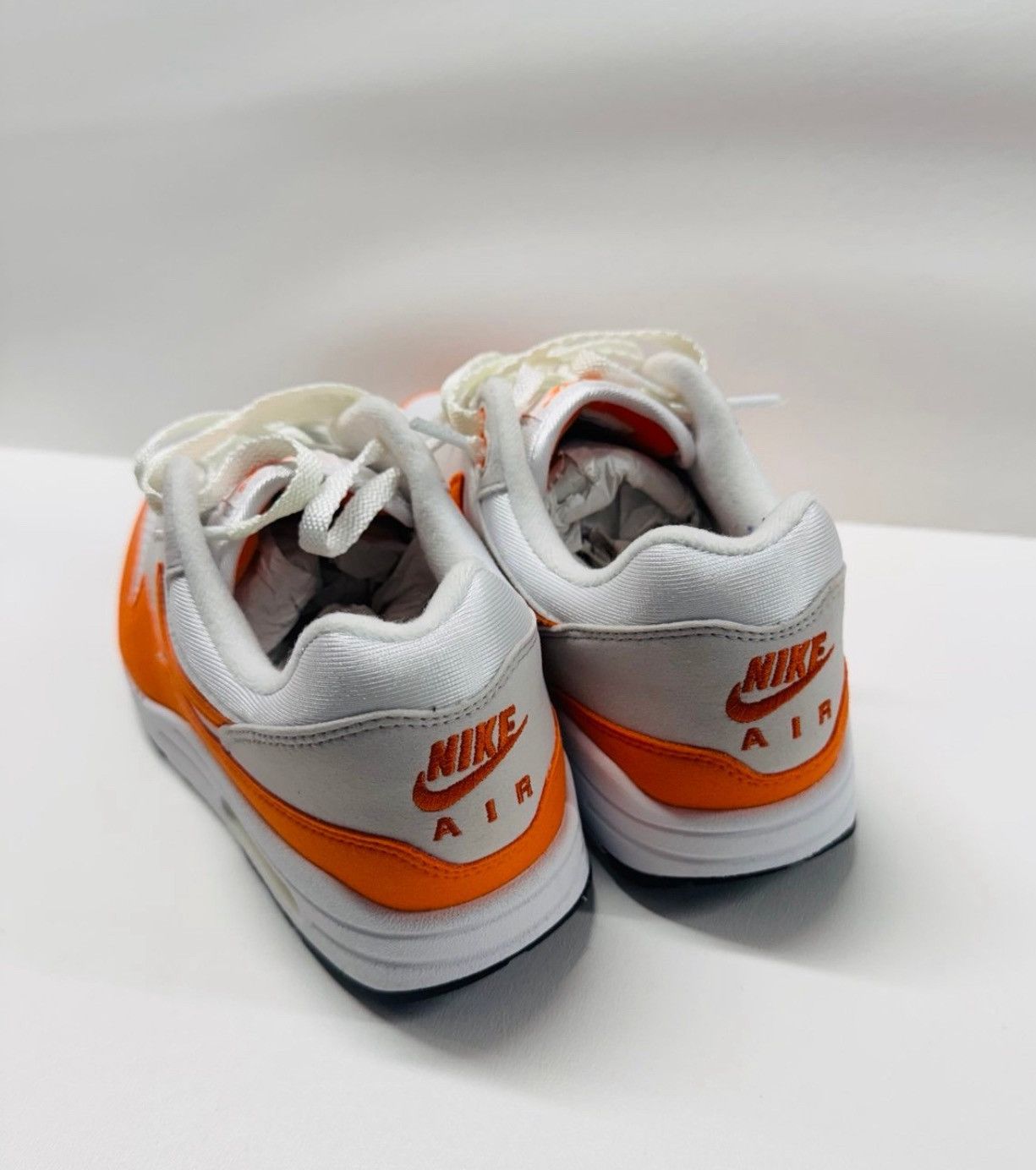 Nike Nike Air Max 1 Neutral Grey/Safety Orange Size US 10.5 / EU 43-44 - 4 Thumbnail