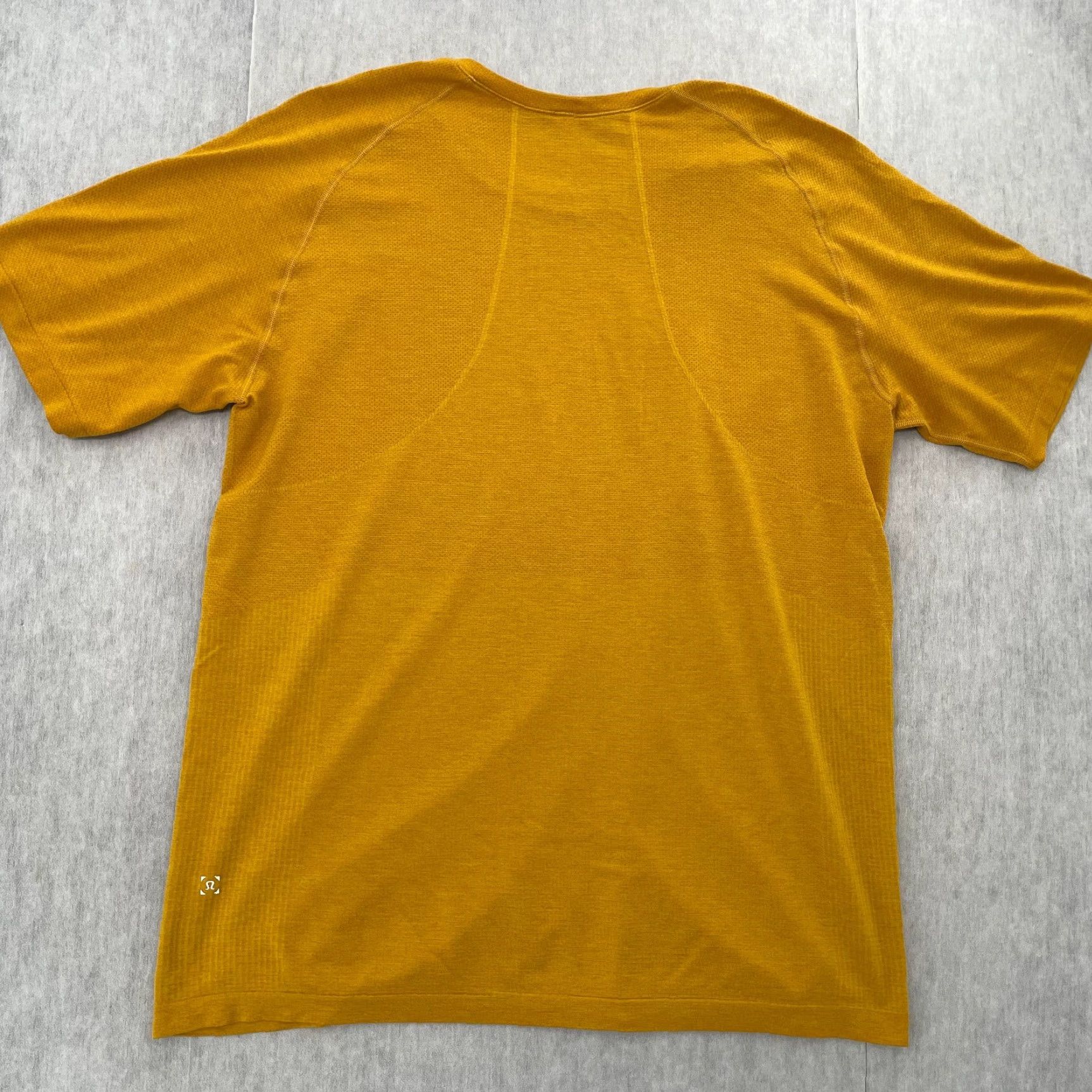 Lululemon Lululemon Metal Vent Tech Shirt Adult 2XL Yellow Short Sleeve Crew Neck Mens XXL Size US XXL / EU 58 / 5 - 2 Thumbnail