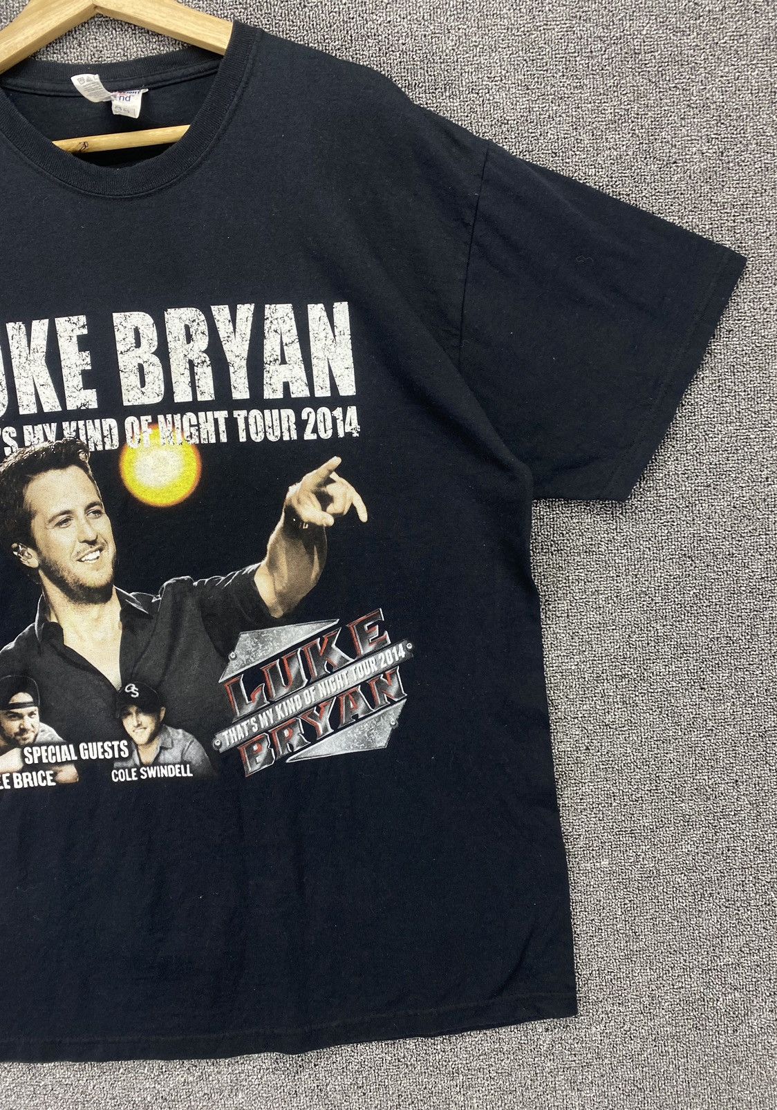 Band Tees Luke Bryan Night Tour Punk Rock Band Tees T Shirts Size US XL / EU 56 / 4 - 4 Thumbnail