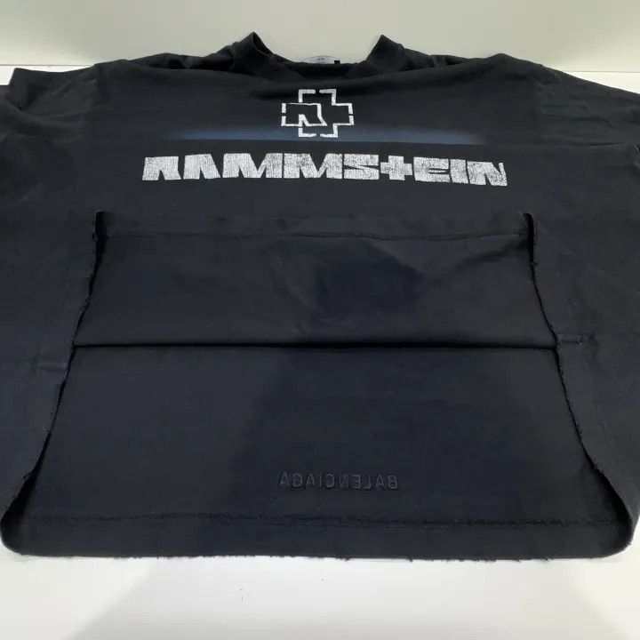 Balenciaga Balenciaga SS21 Printed Long Sleeve T-Shirt 0079-2507 Size US S / EU 44-46 / 1 - 7 Thumbnail