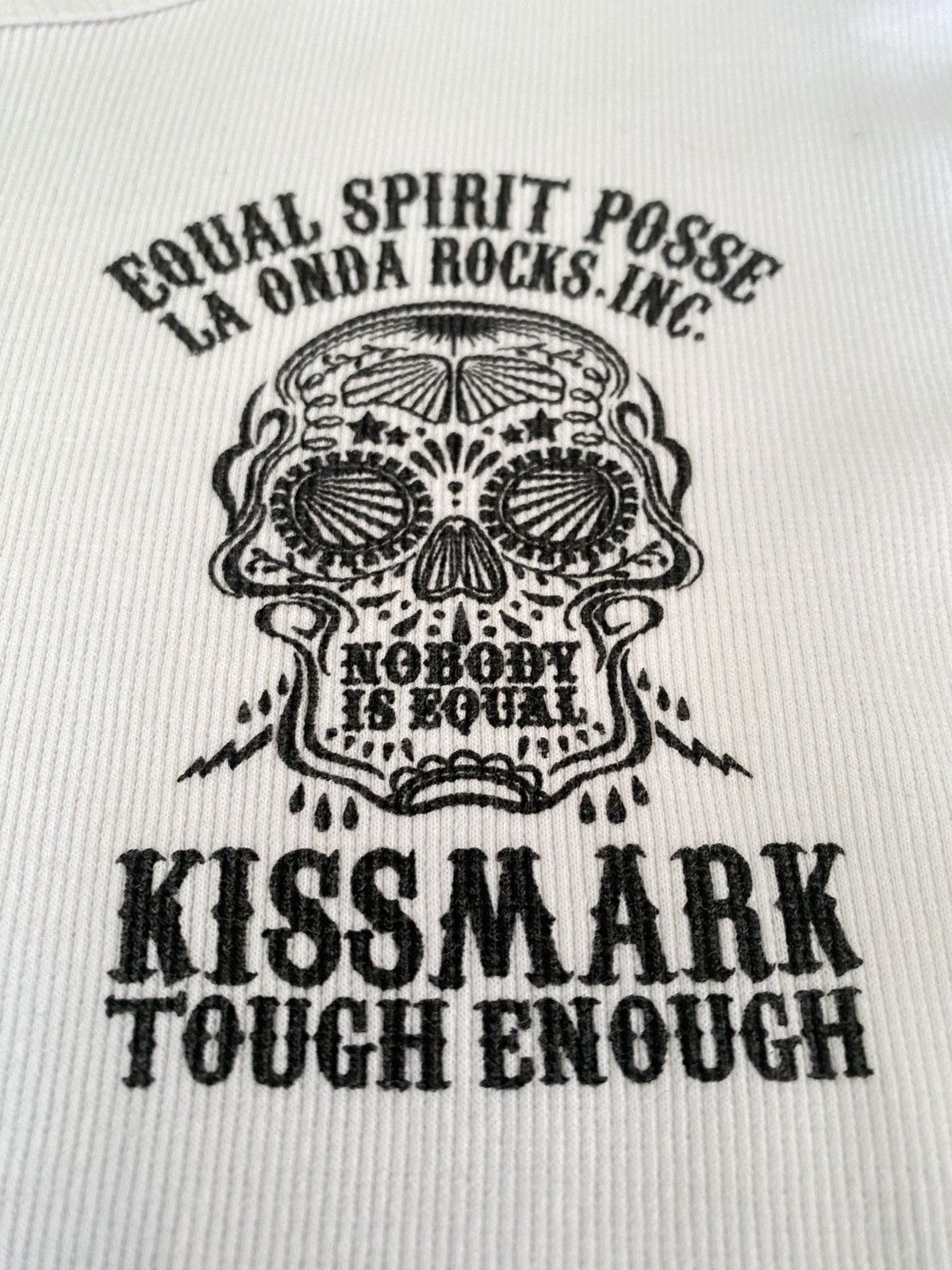Japanese Brand Kissmark Nobody Is Equal Graphic Skull Tee Size US XS / EU 42 / 0 - 4 Thumbnail