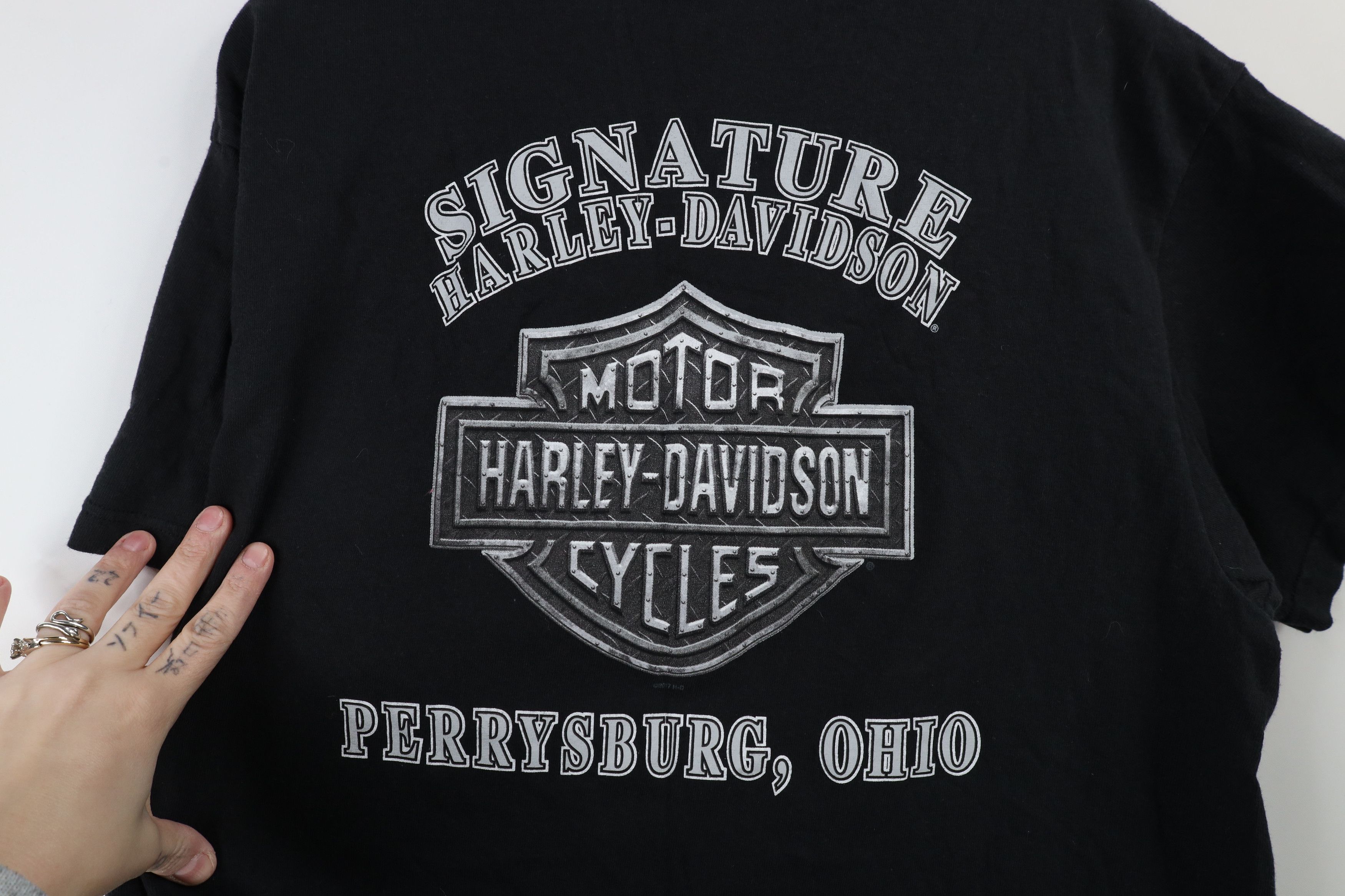 Harley Davidson × Vintage Vintage Y2K Harley Davidson Spell Out Chalk T-Shirt Black Size US L / EU 52-54 / 3 - 10 Thumbnail