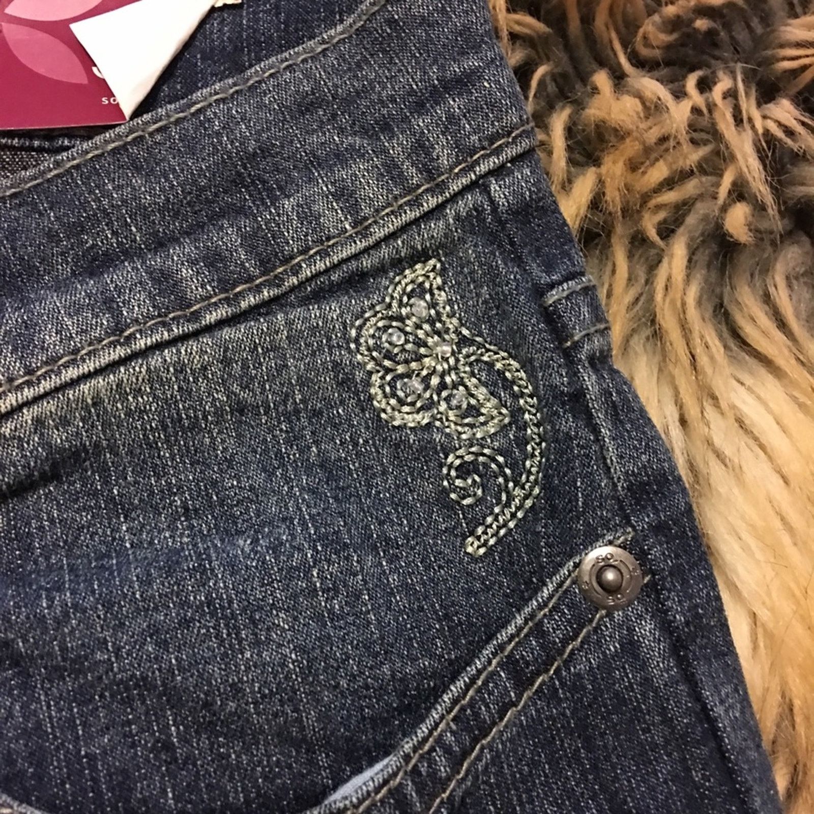 Other SO stretch embroidered flare jeans NWT 9 Size 31" - 5 Thumbnail
