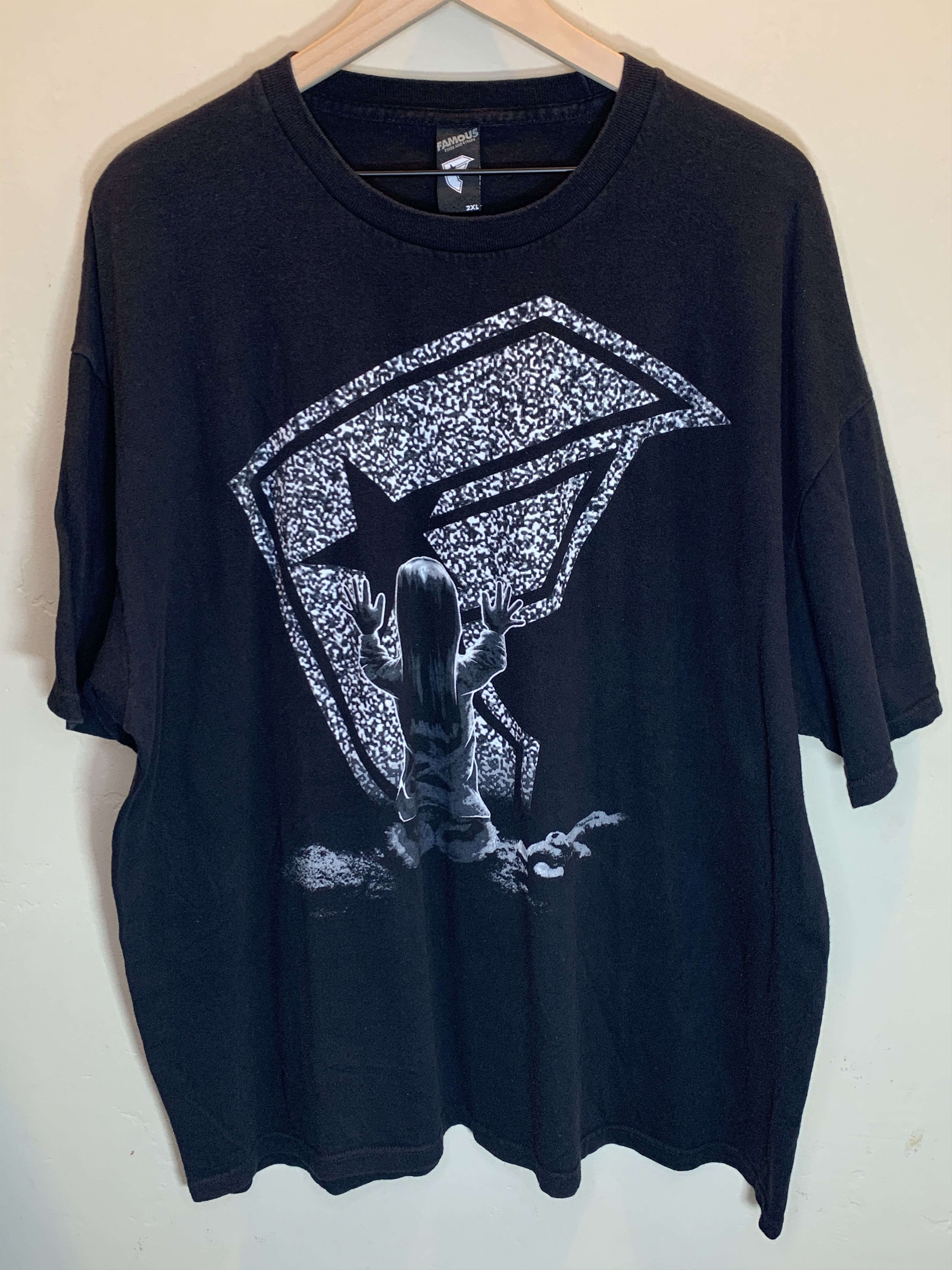 Famous Stars And Straps RARE Vintage Famous Stars & Straps Poltergeist Movie T-Shirt Size US XXL / EU 58 / 5 - 1 Thumbnail
