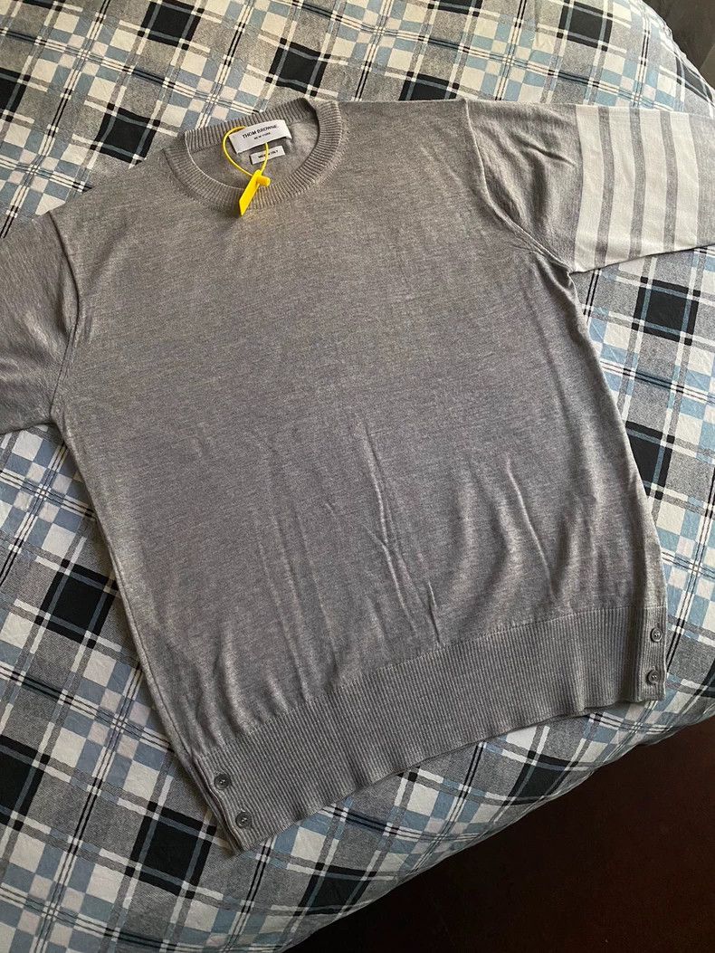 Thom Browne Thom browne TB classic four-bar thin round-neck pullover sw Size US M / EU 48-50 / 2 - 1 Thumbnail